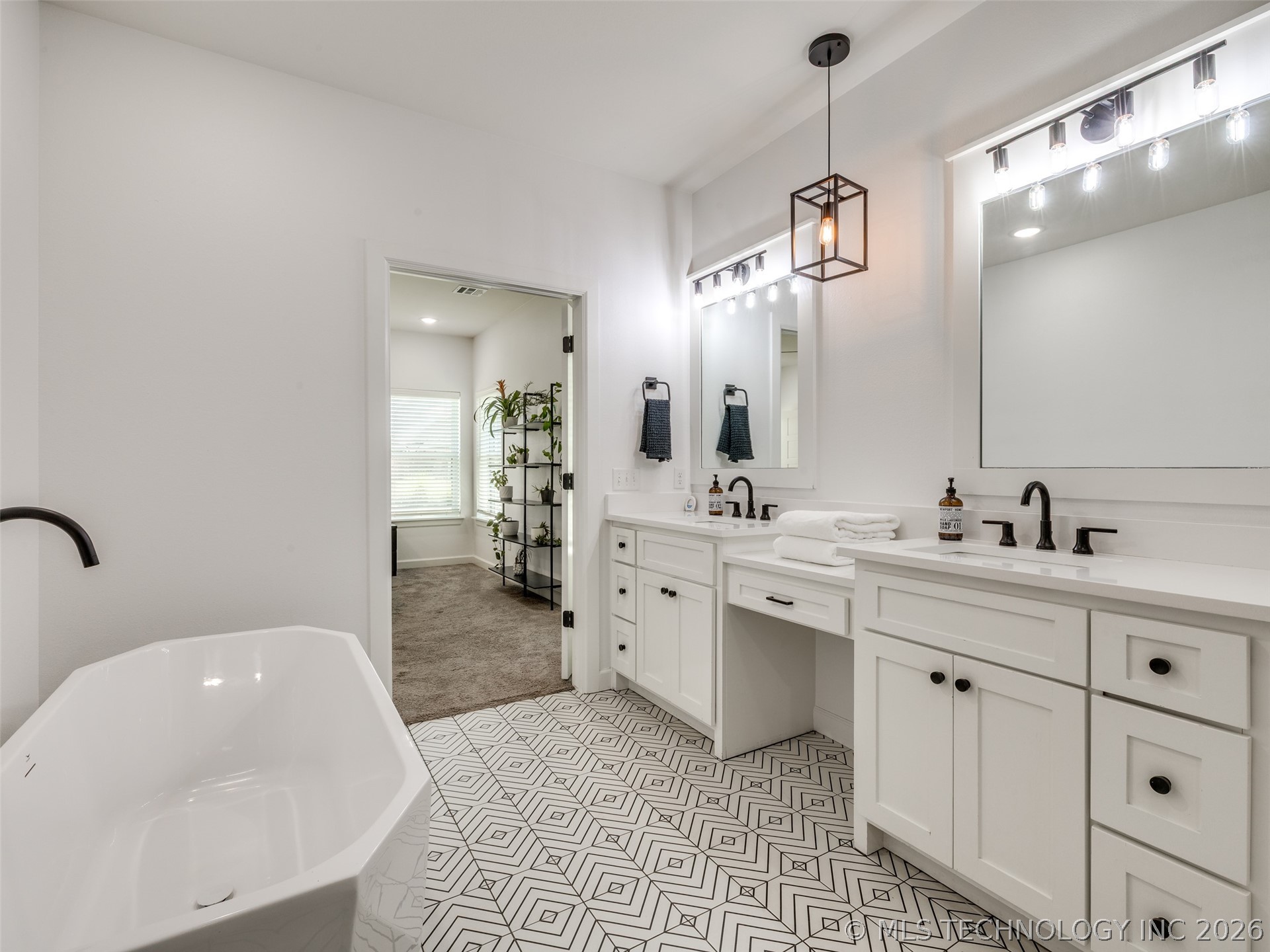 3117 W Van Buren Court S Broken Arrow OK 74011