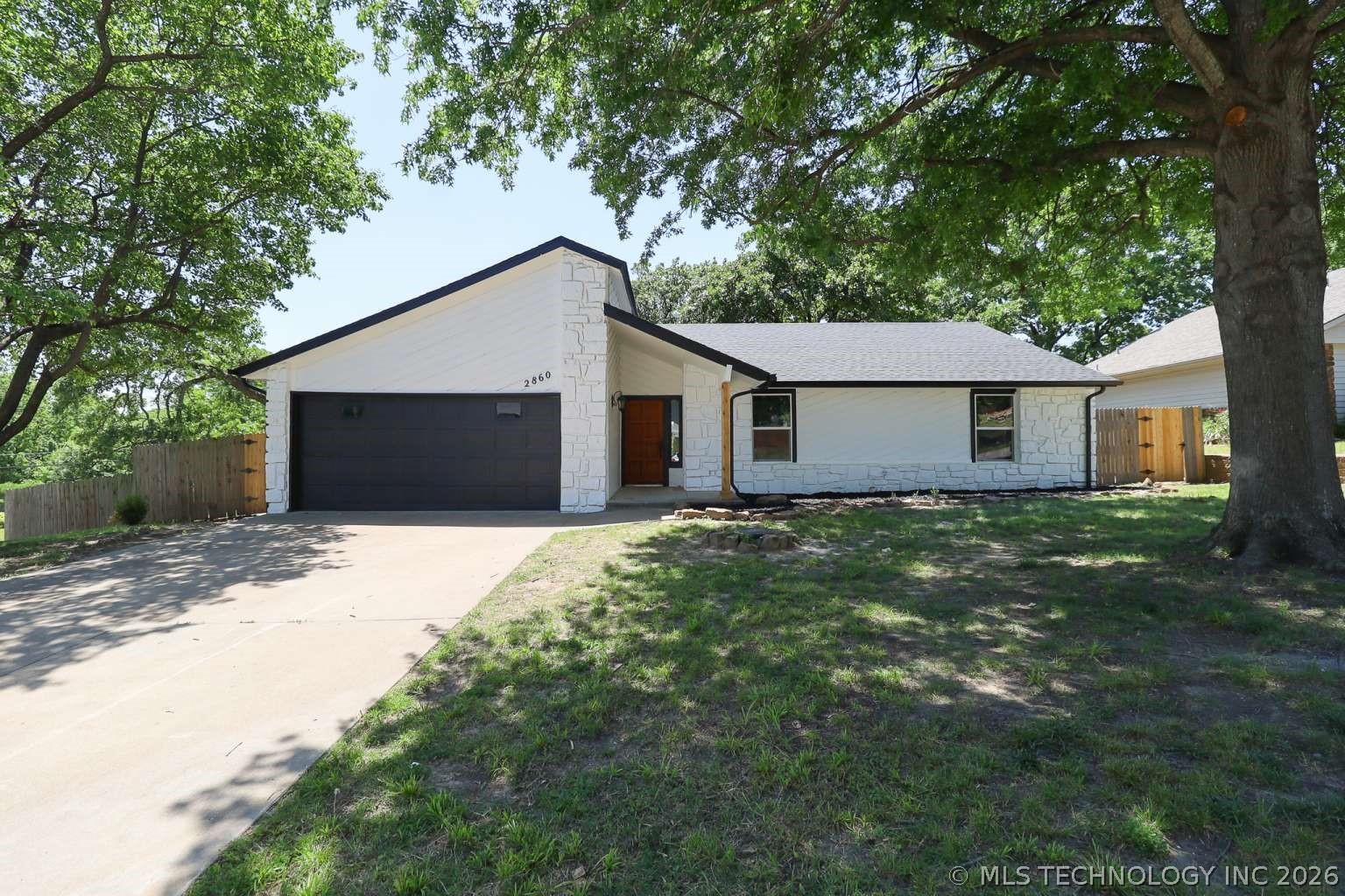 2806 W 70th Street Tulsa OK 74132