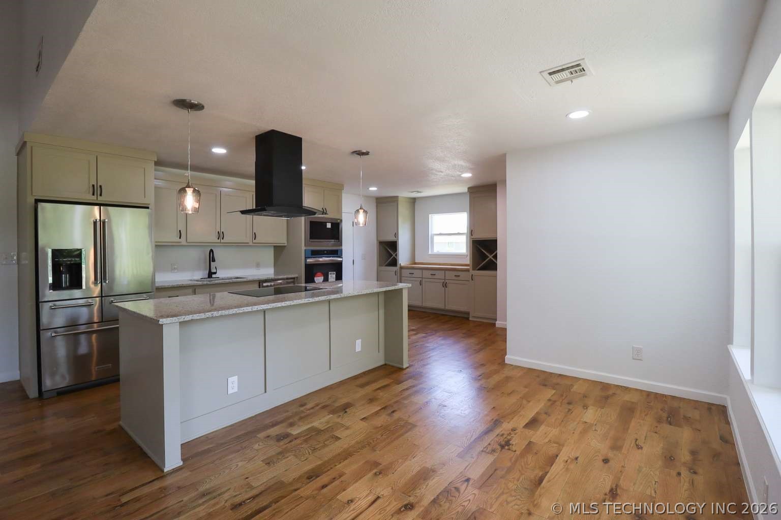 2806 W 70th Street Tulsa OK 74132