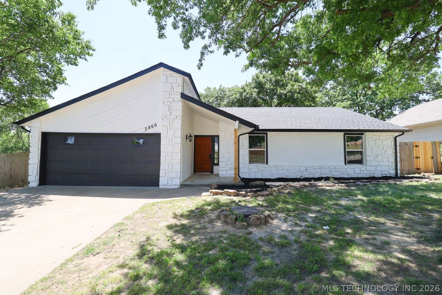 2806 W 70th Street Tulsa OK 74132