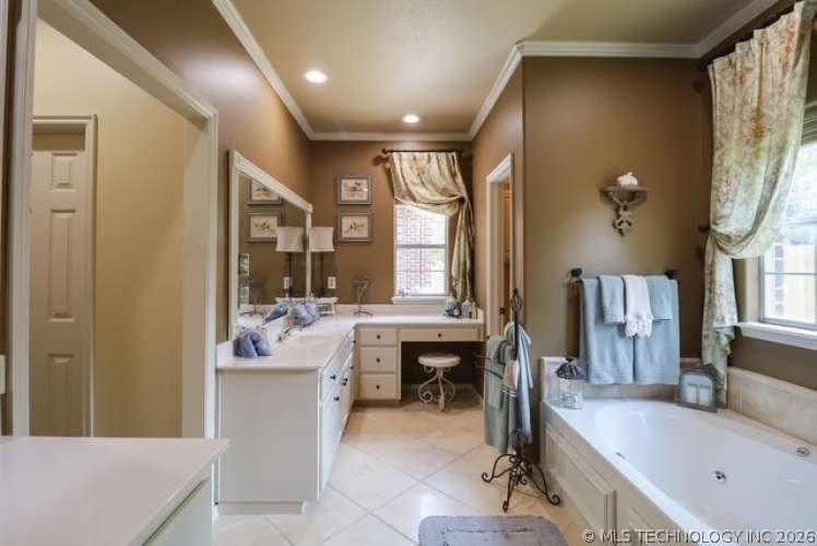 9212 E 76th Place Tulsa OK 74133