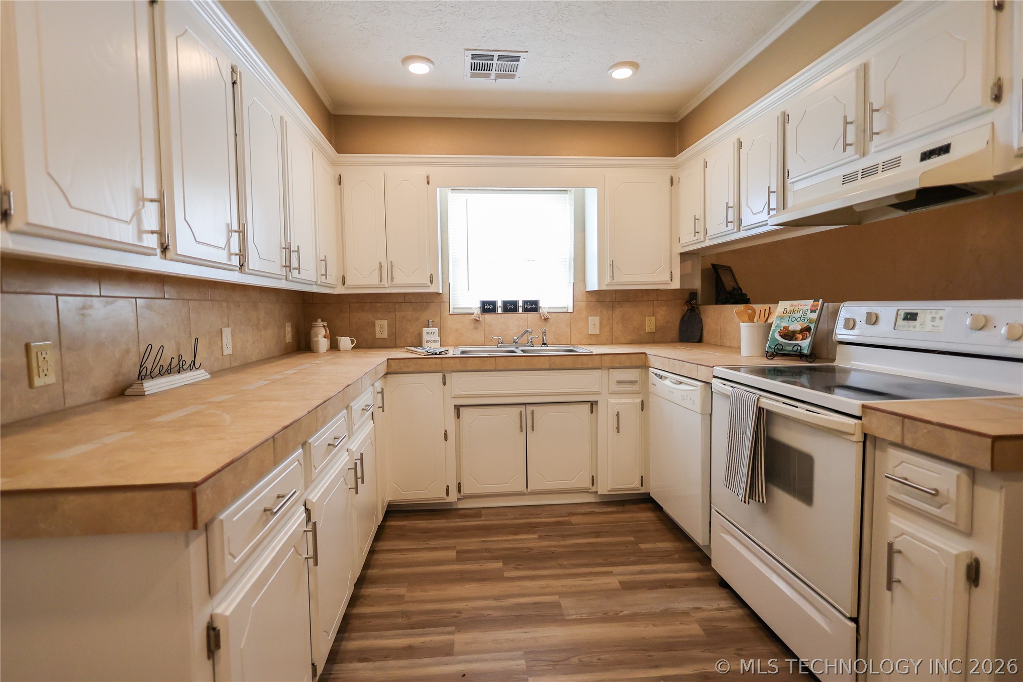 129 W Tahlequah Avenue Sulphur OK 73086