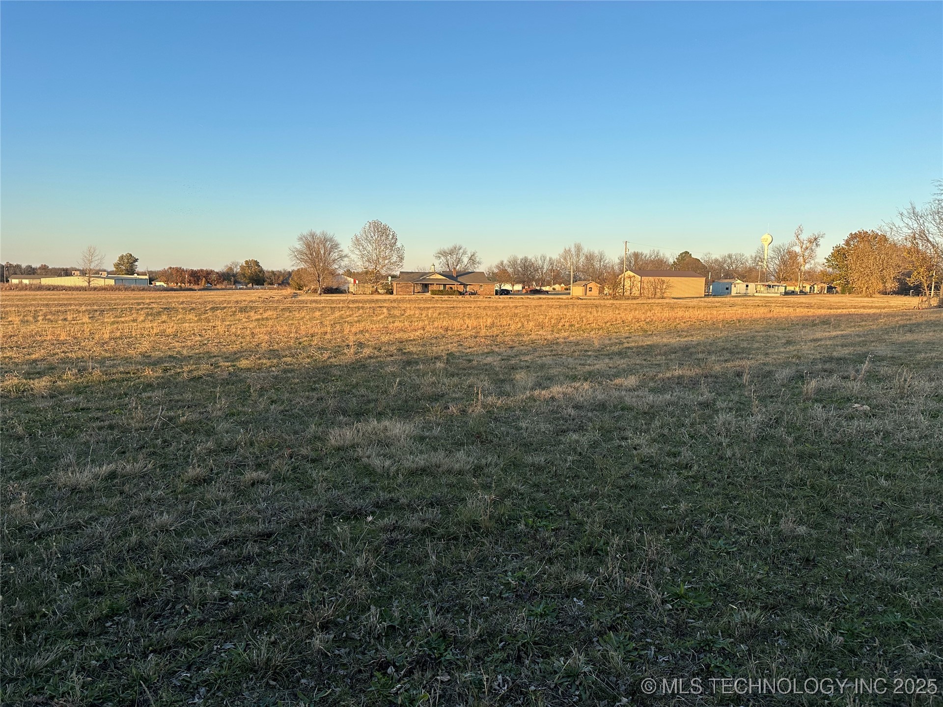 801 W Peoria Avenue Morris OK 74445