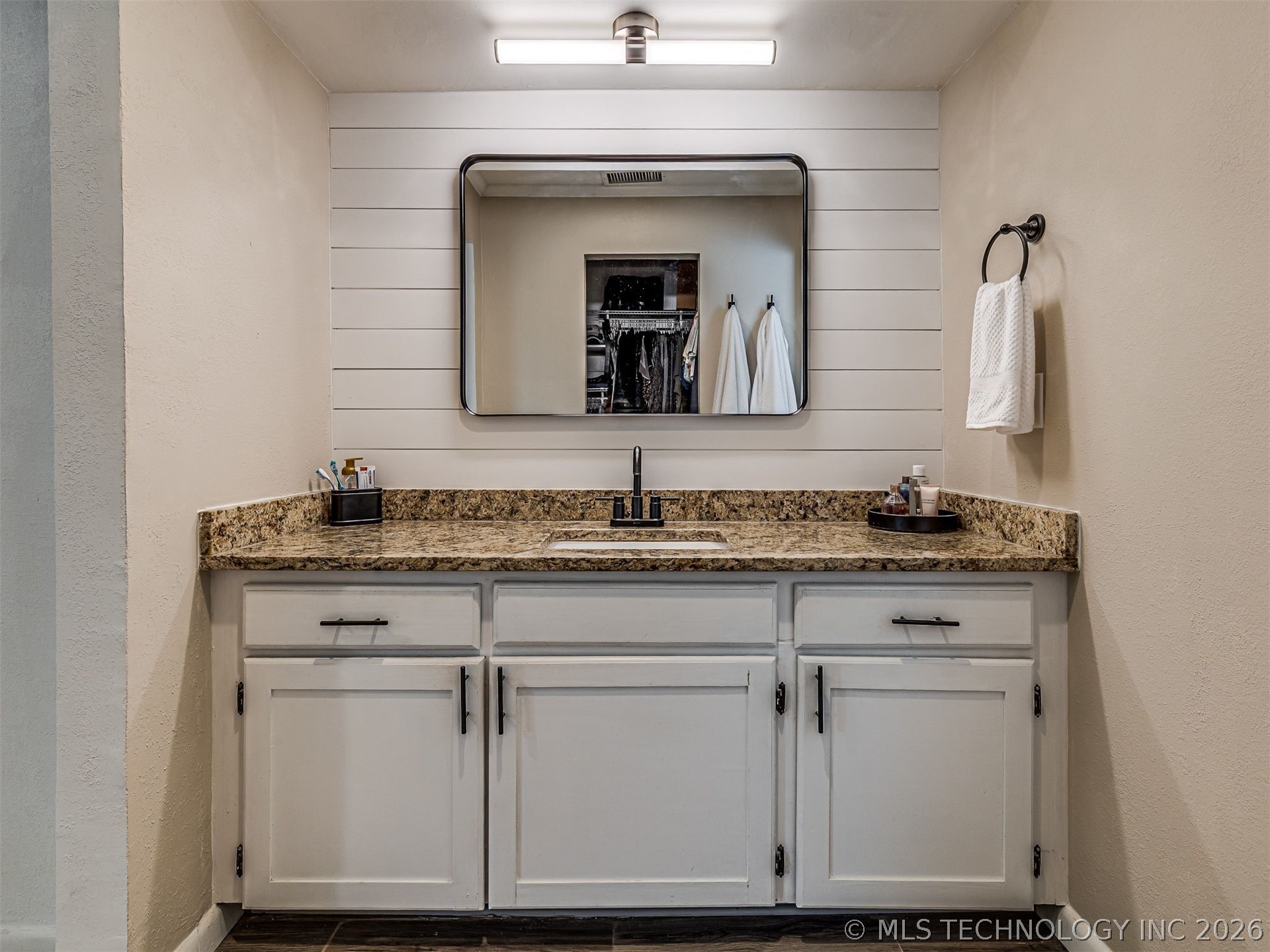 6904 E 53rd Place Tulsa OK 74145