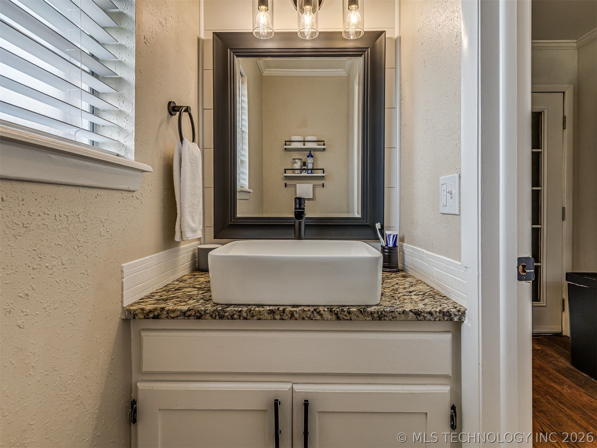 6904 E 53rd Place Tulsa OK 74145