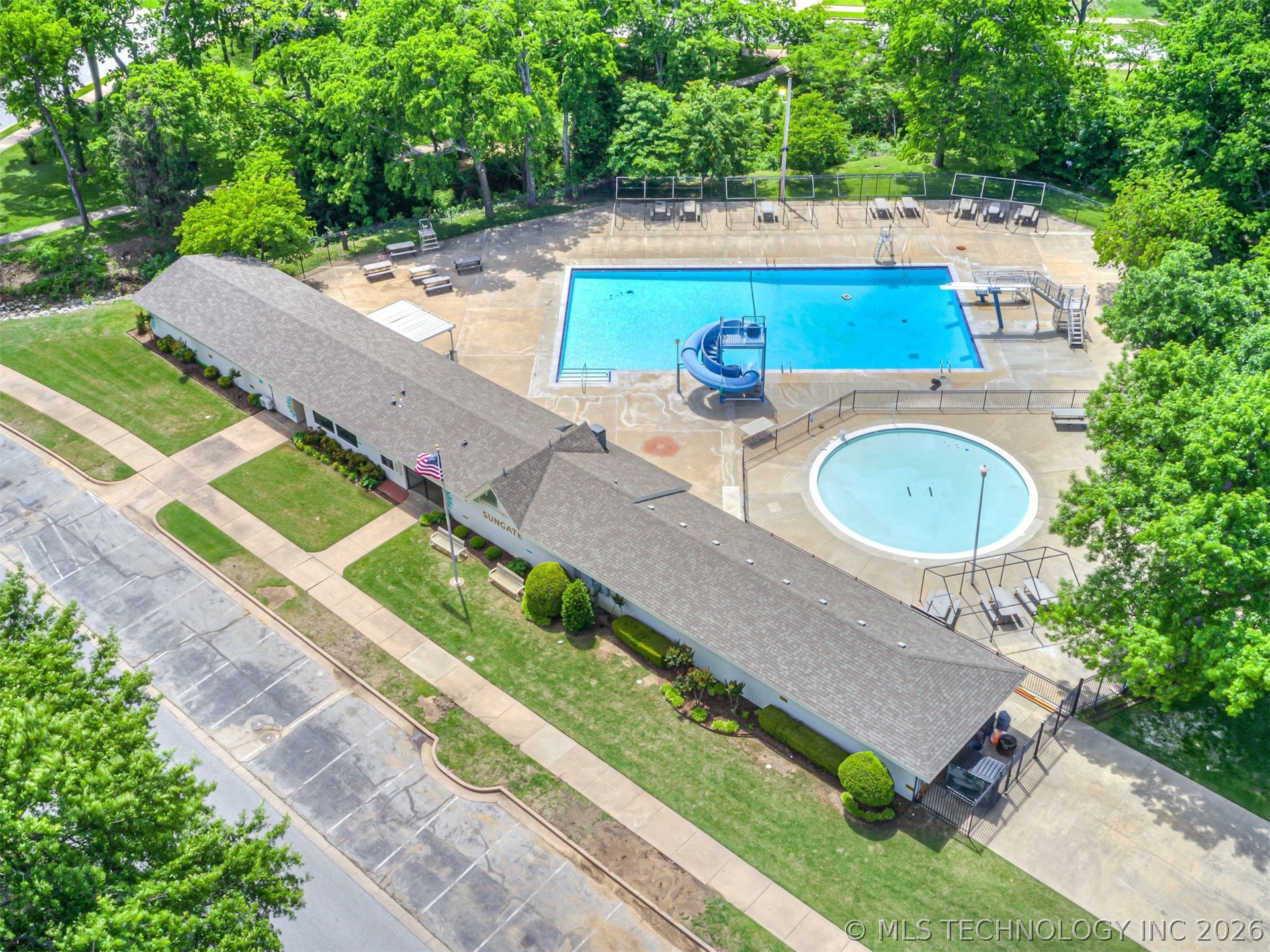 6904 E 53rd Place Tulsa OK 74145