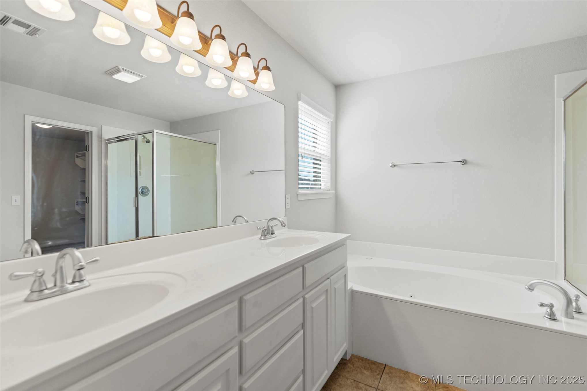 2000 W Vail Street Broken Arrow OK 74012