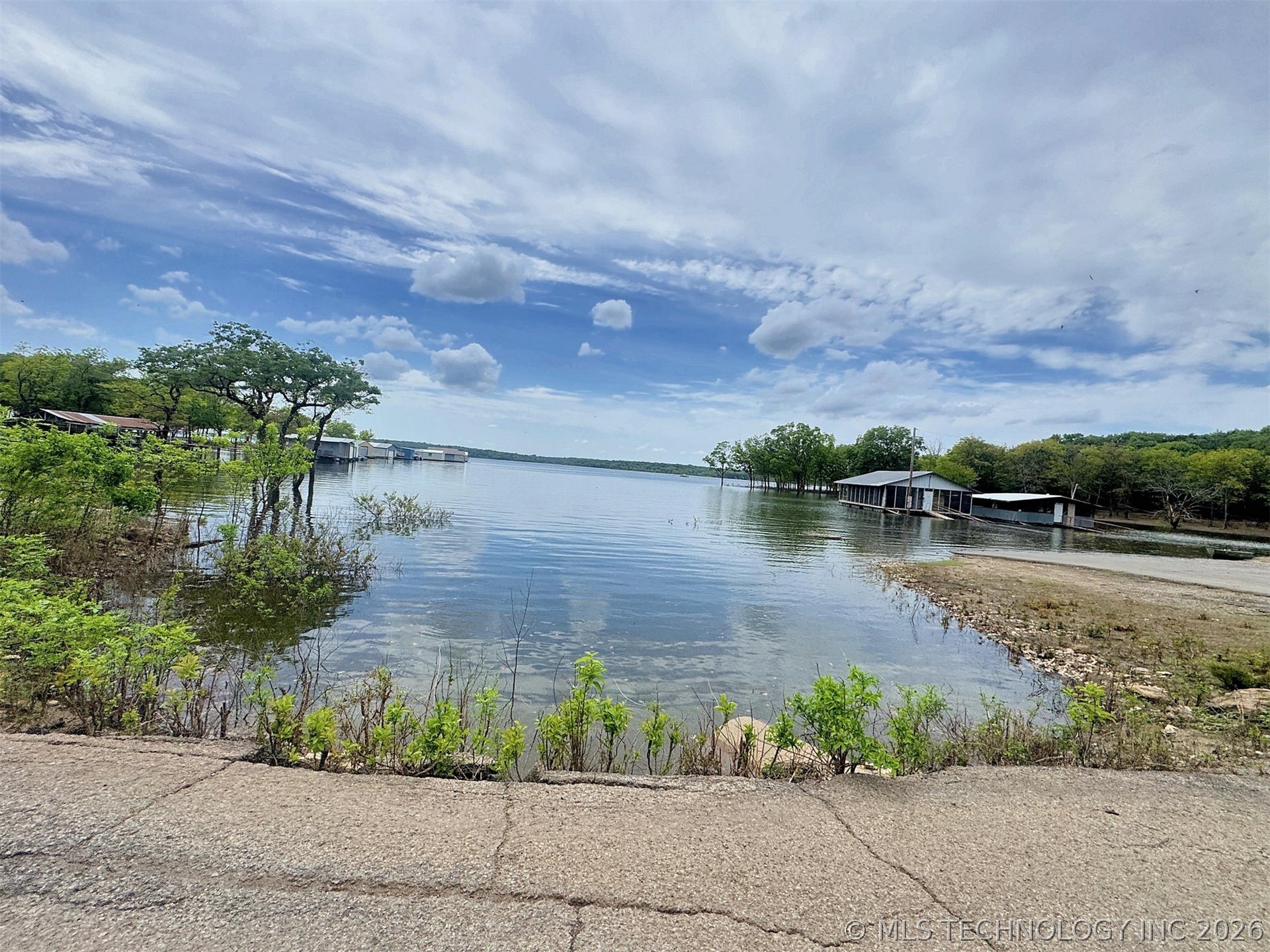 3278 W Southern Avenue Hulbert OK 74441