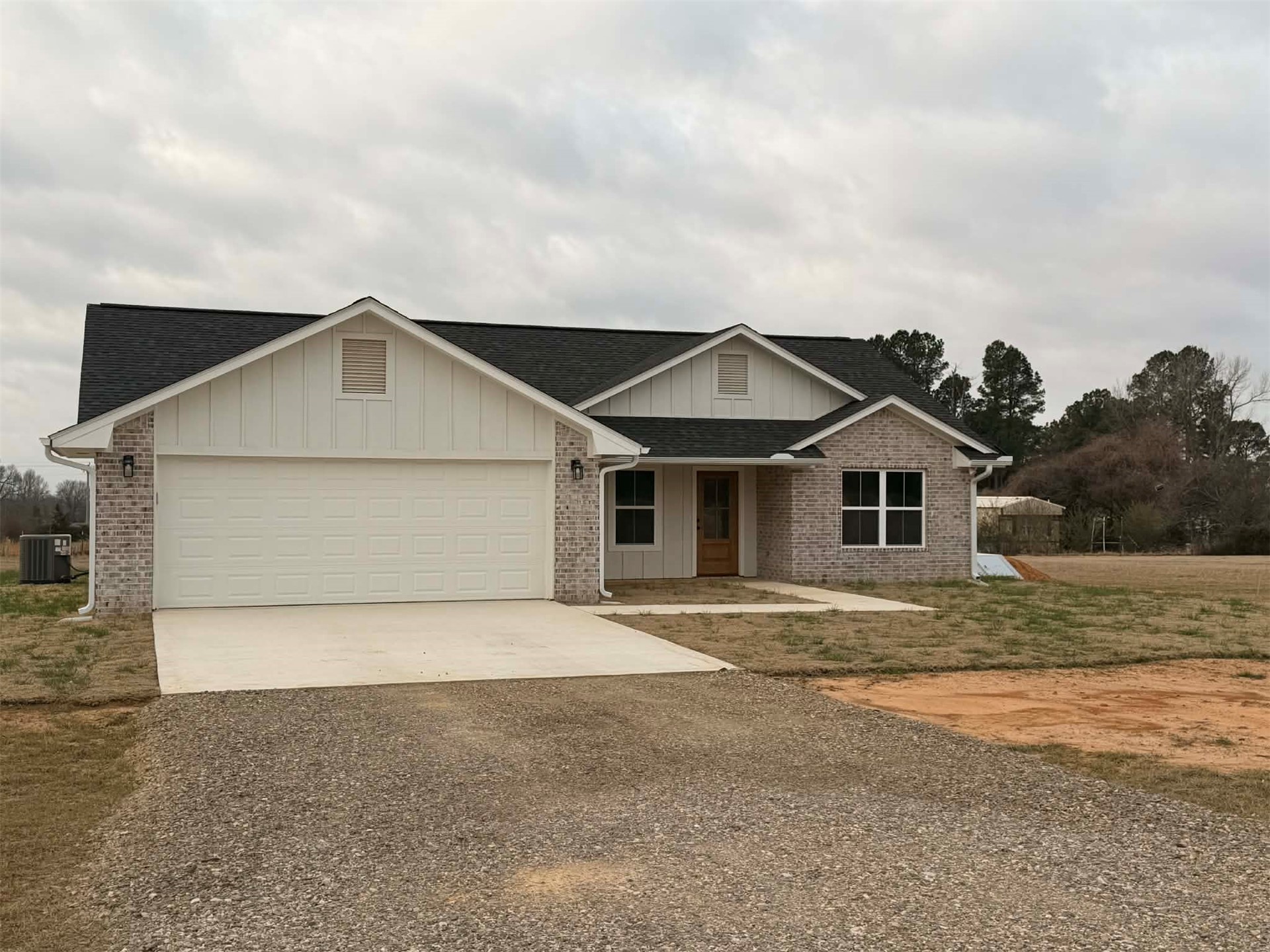 2911 E 2090 Road Hugo OK 74743