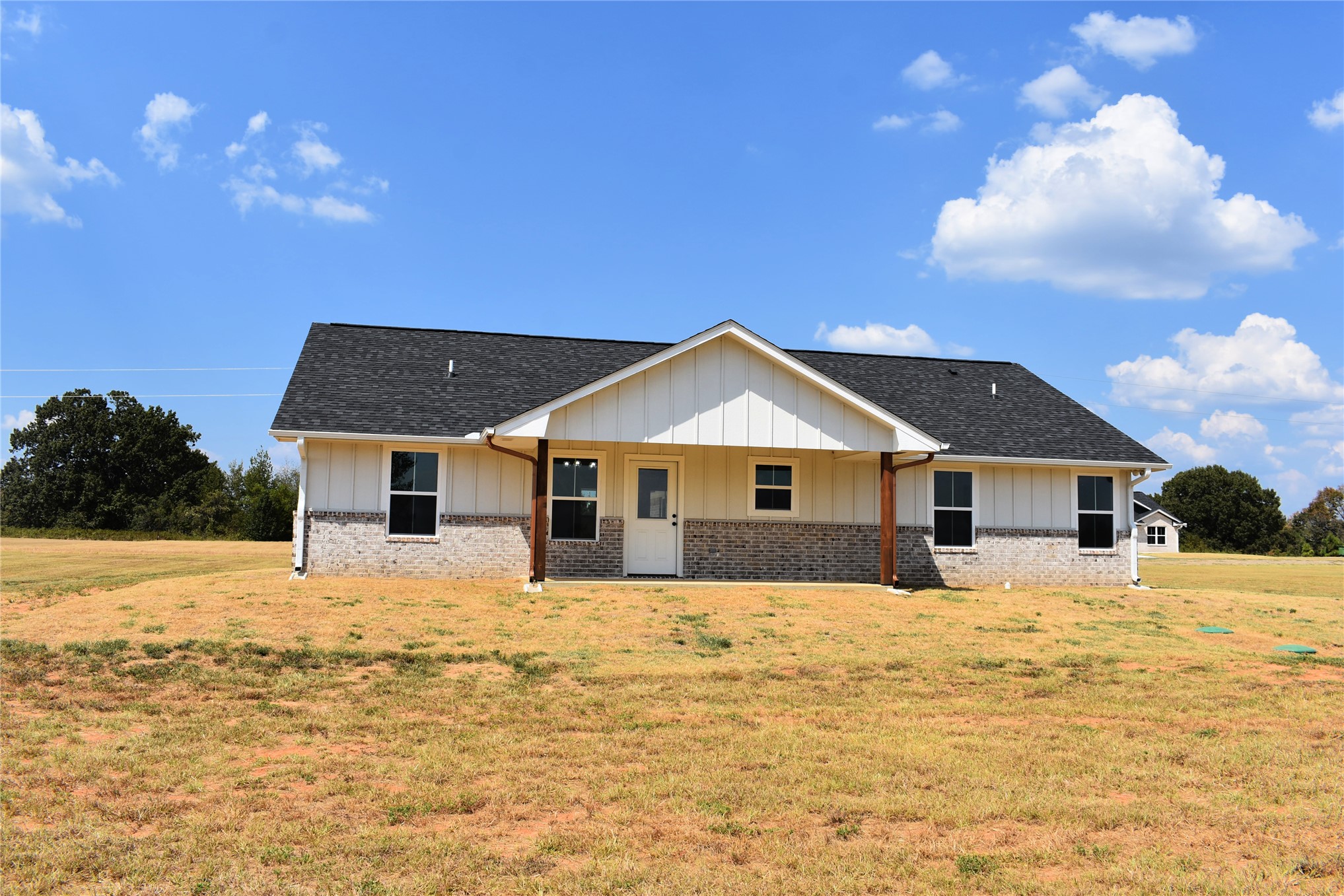 2911 E 2090 Road Hugo OK 74743