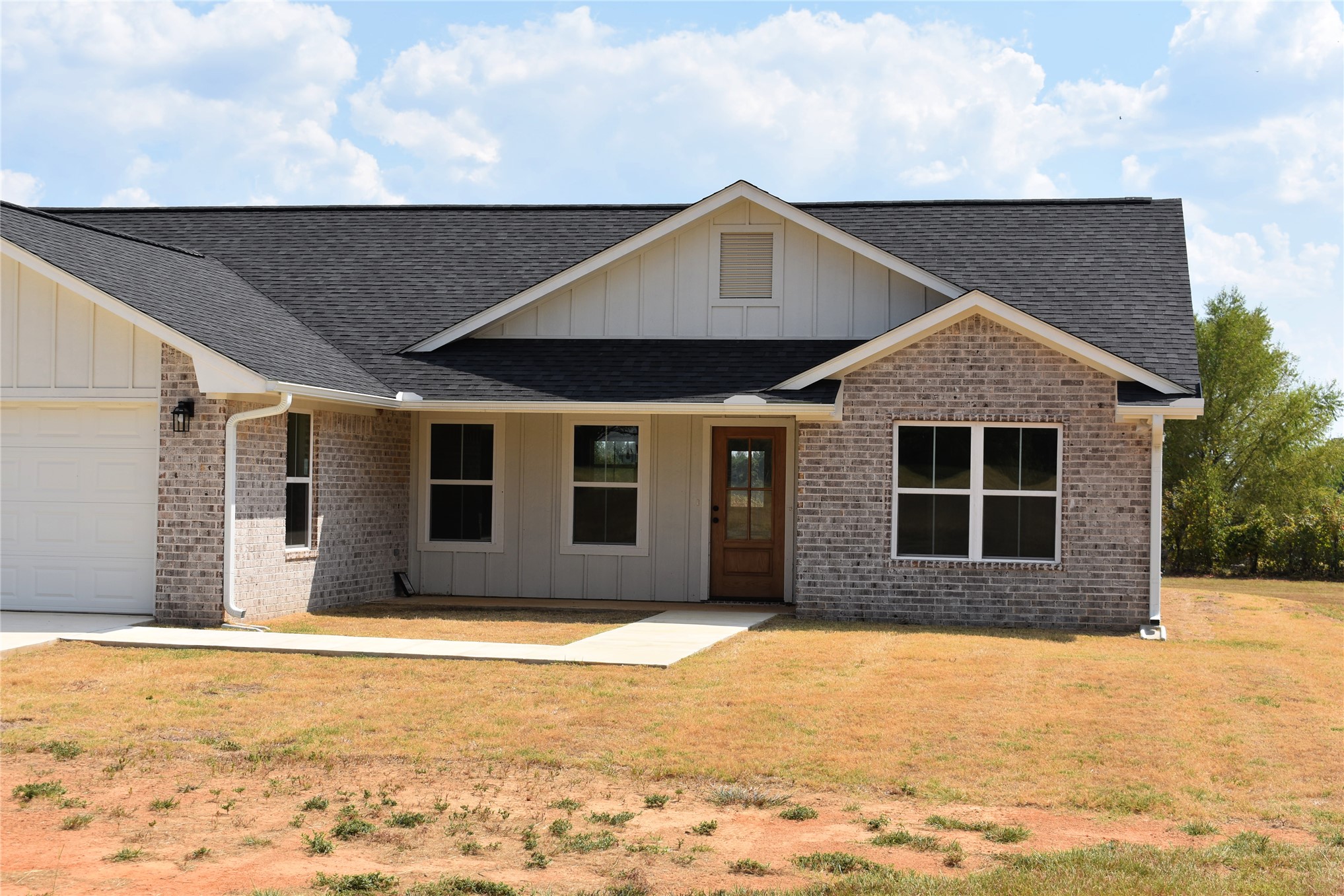 2911 E 2090 Road Hugo OK 74743