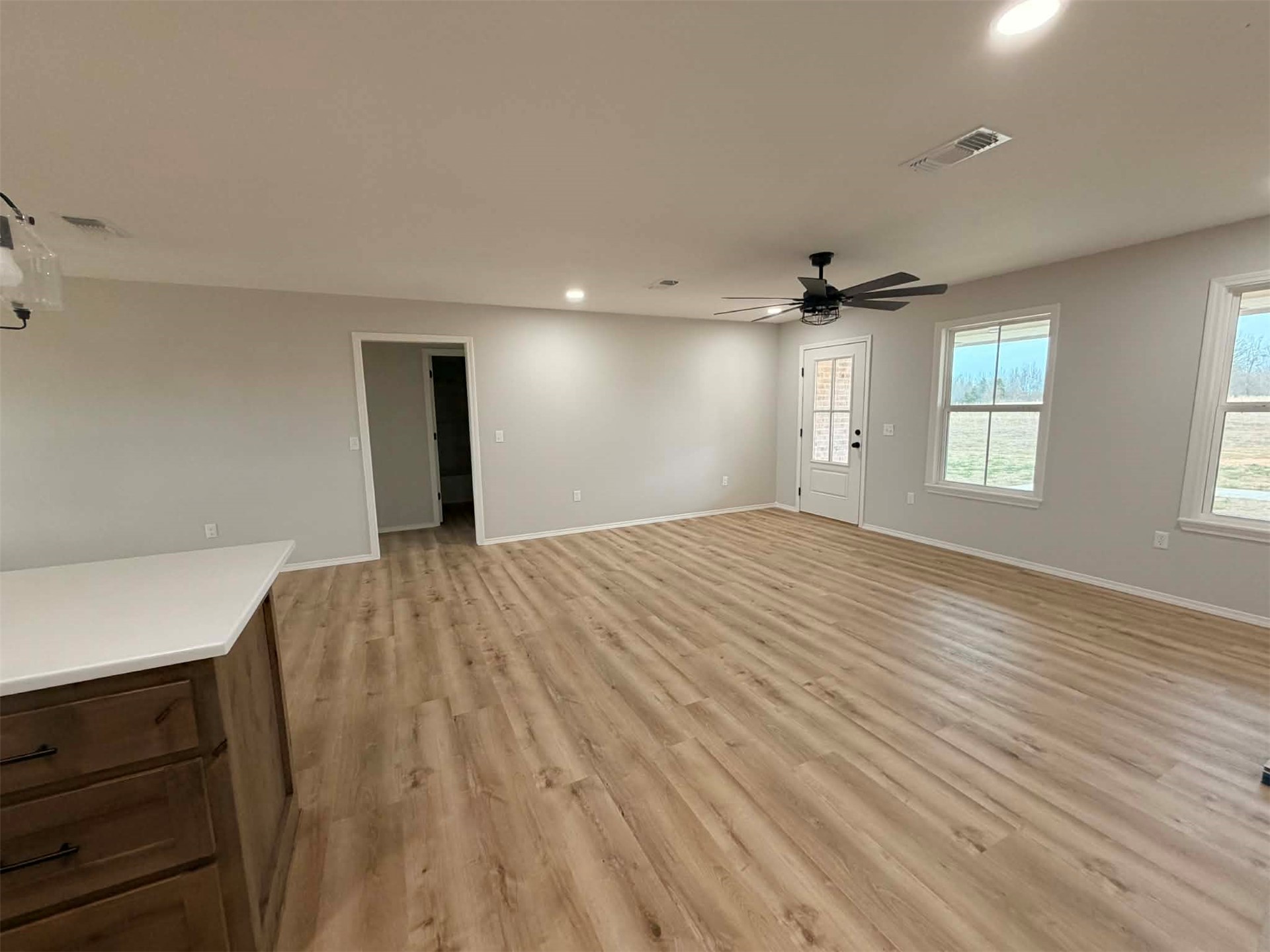 2911 E 2090 Road Hugo OK 74743
