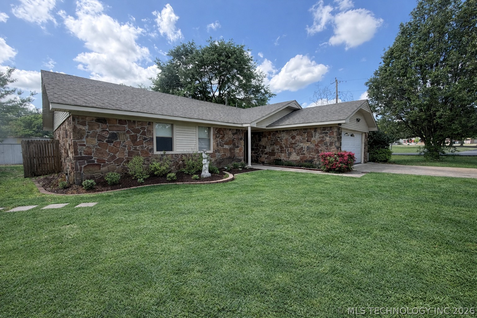 20 Brookwood Drive Eufaula OK 74432