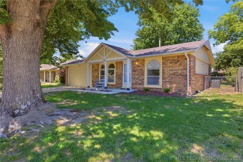 1108 W Pittsburg Street Broken Arrow OK 74012