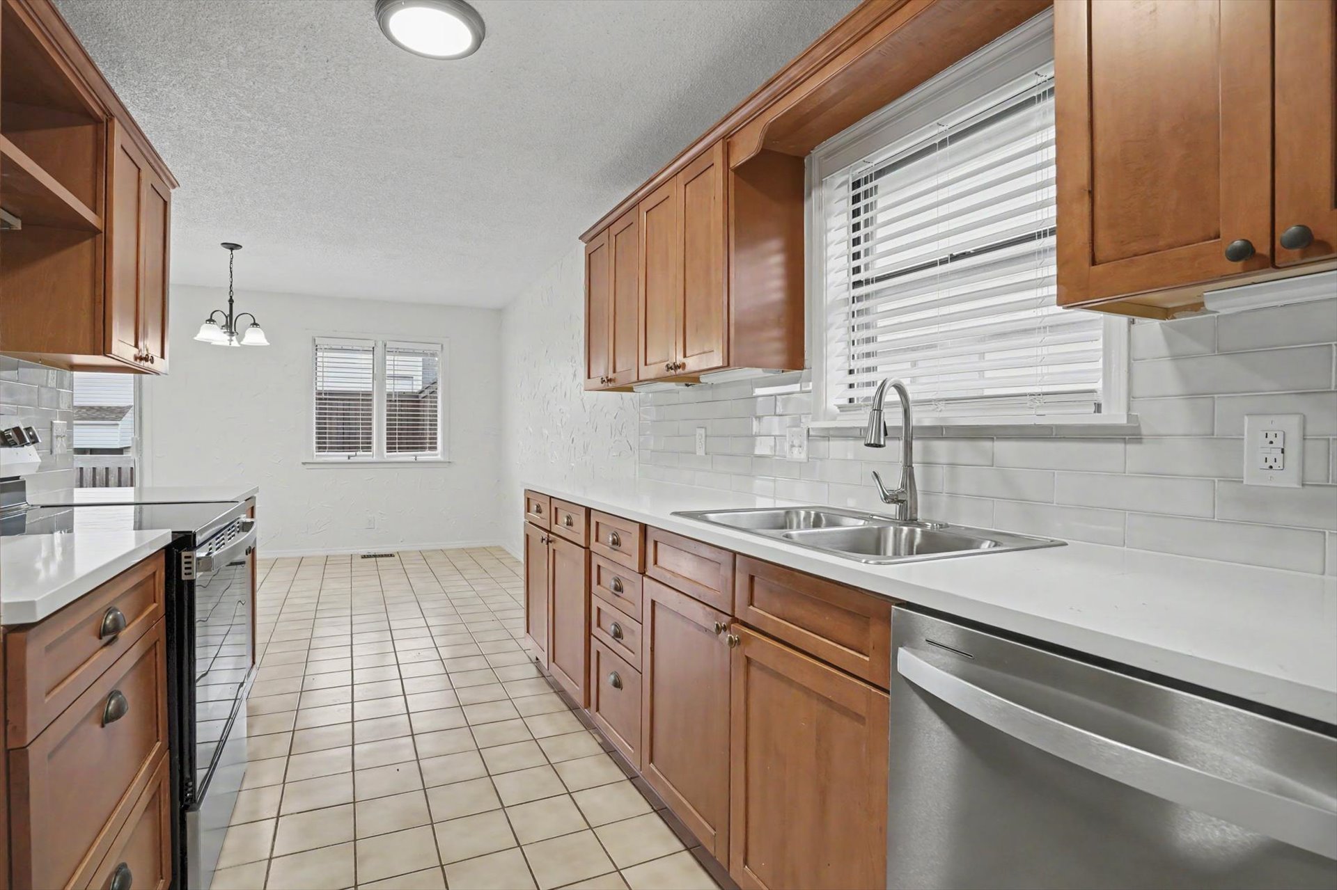 3212 S 148th East Eastavenue Tulsa OK 74134