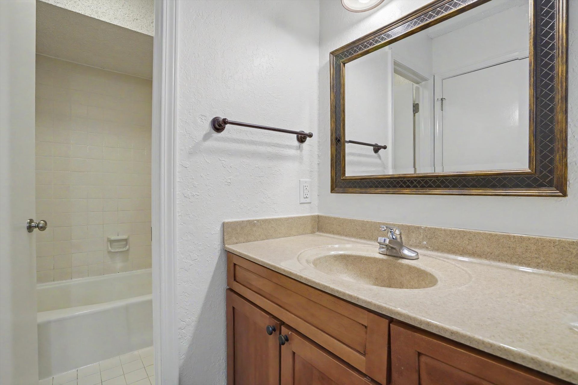 3212 S 148th East Eastavenue Tulsa OK 74134