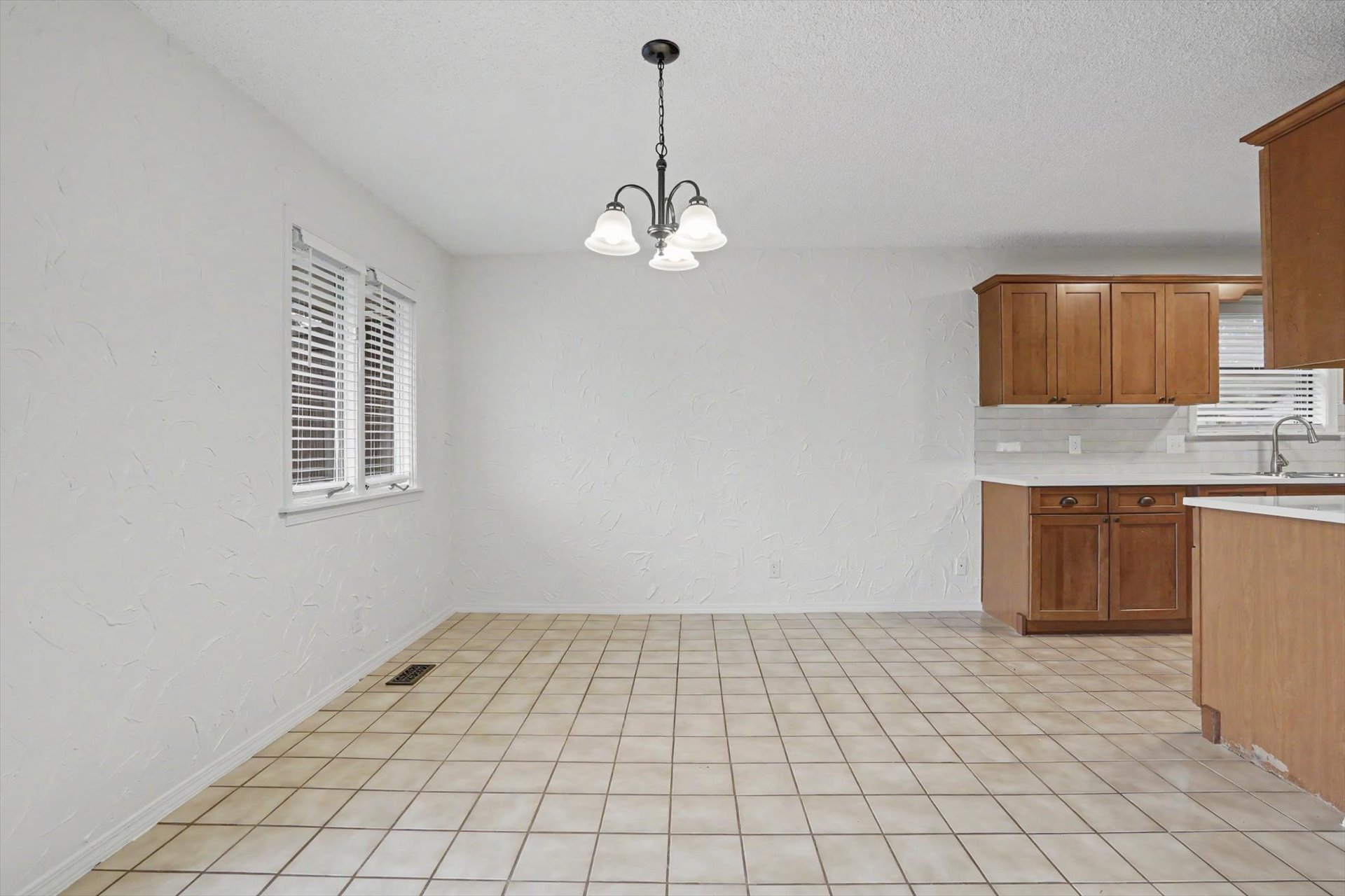 3212 S 148th East Eastavenue Tulsa OK 74134