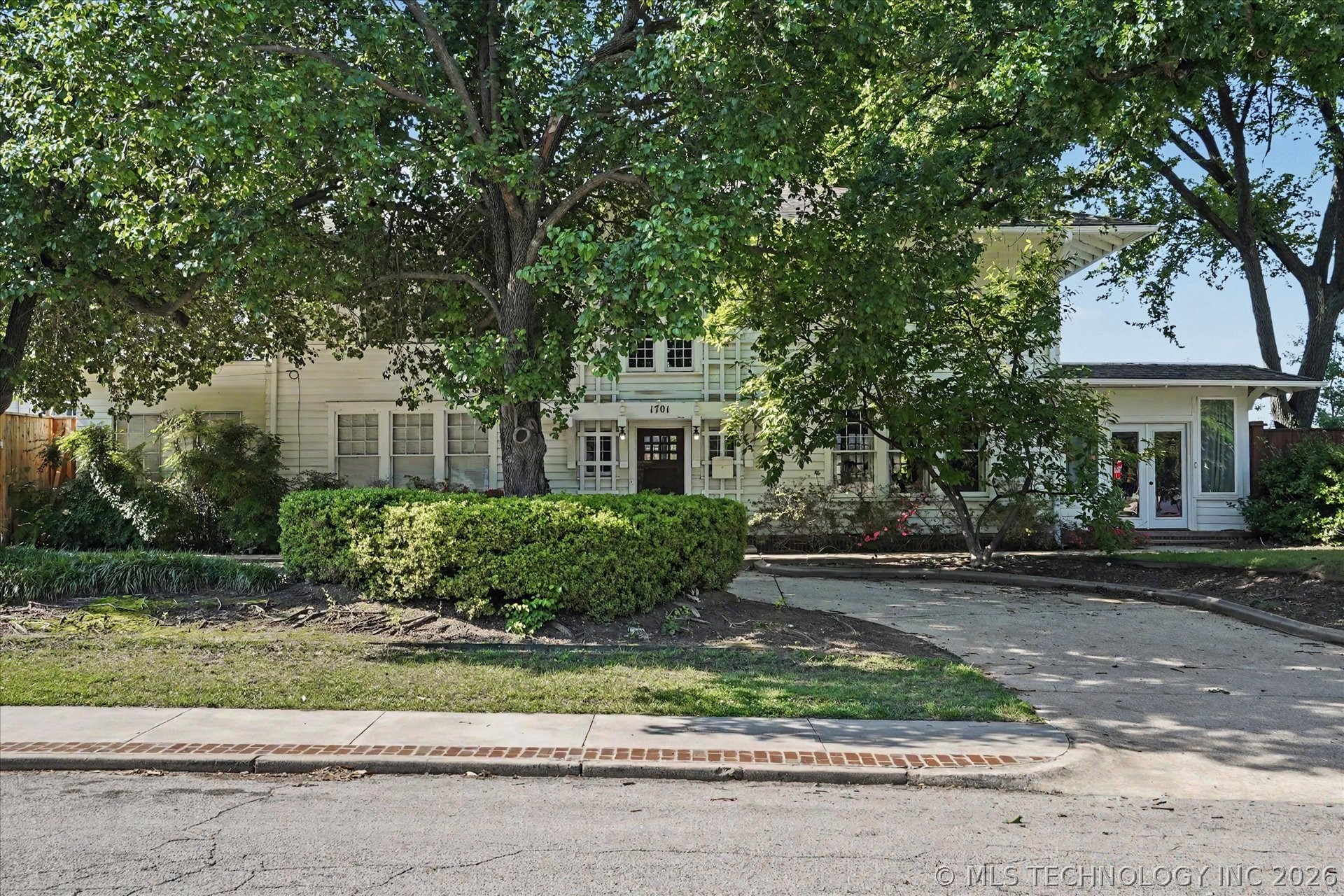 1701 S Carson Avenue Tulsa OK 74119