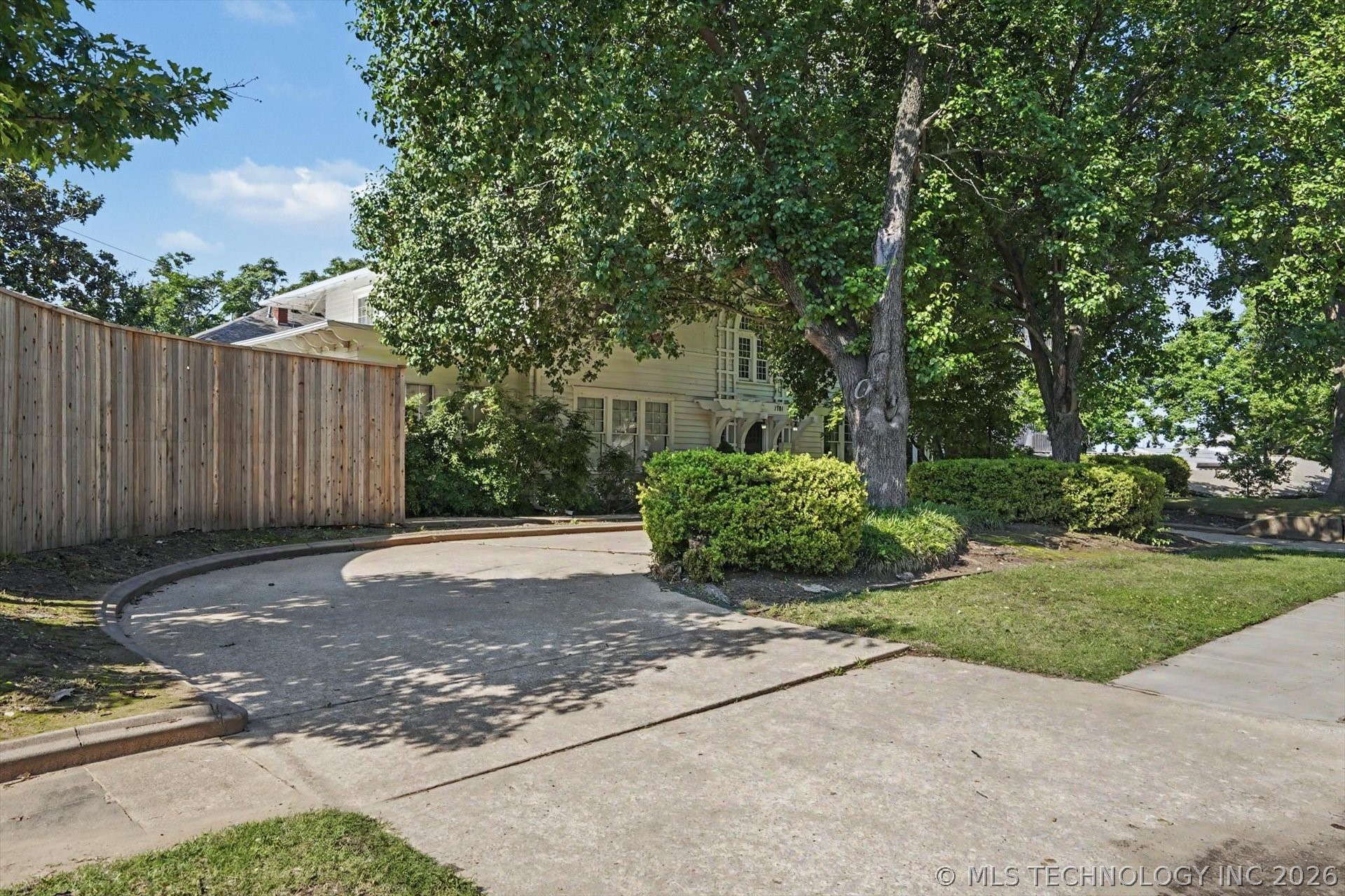 1701 S Carson Avenue Tulsa OK 74119