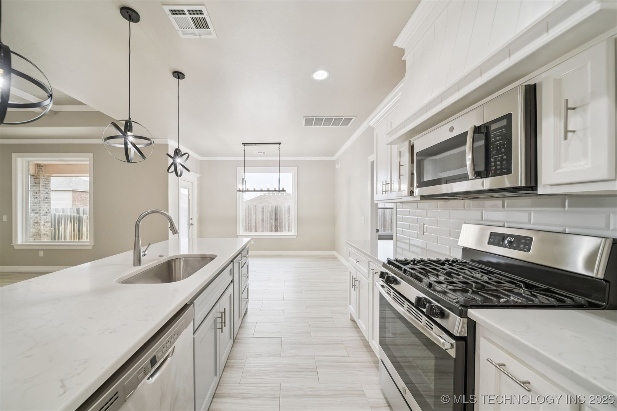 2912 Wild Rose Lane Yukon OK 73099