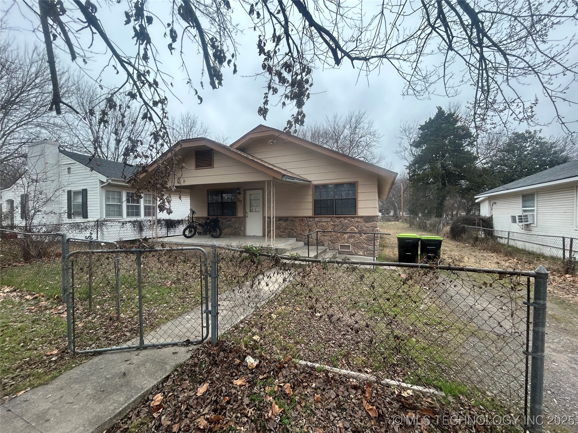 727 E 6th Ada OK 74820