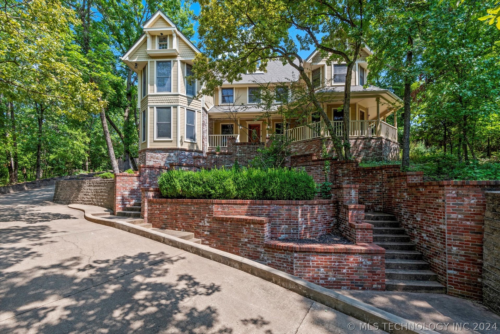 1806 SE Polaris Drive Bartlesville OK 74004