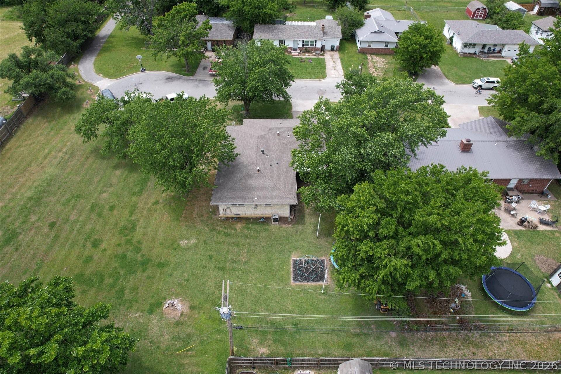 1225 S Russell Street Skiatook OK 74070