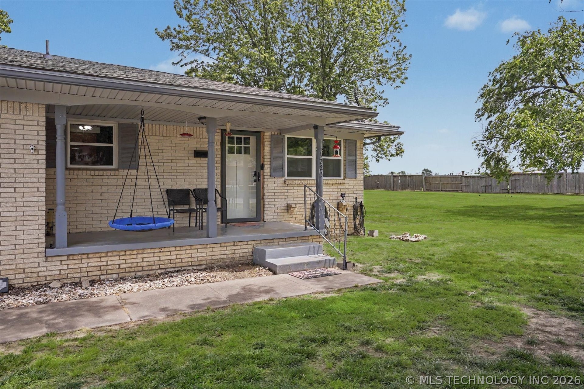 1225 S Russell Street Skiatook OK 74070