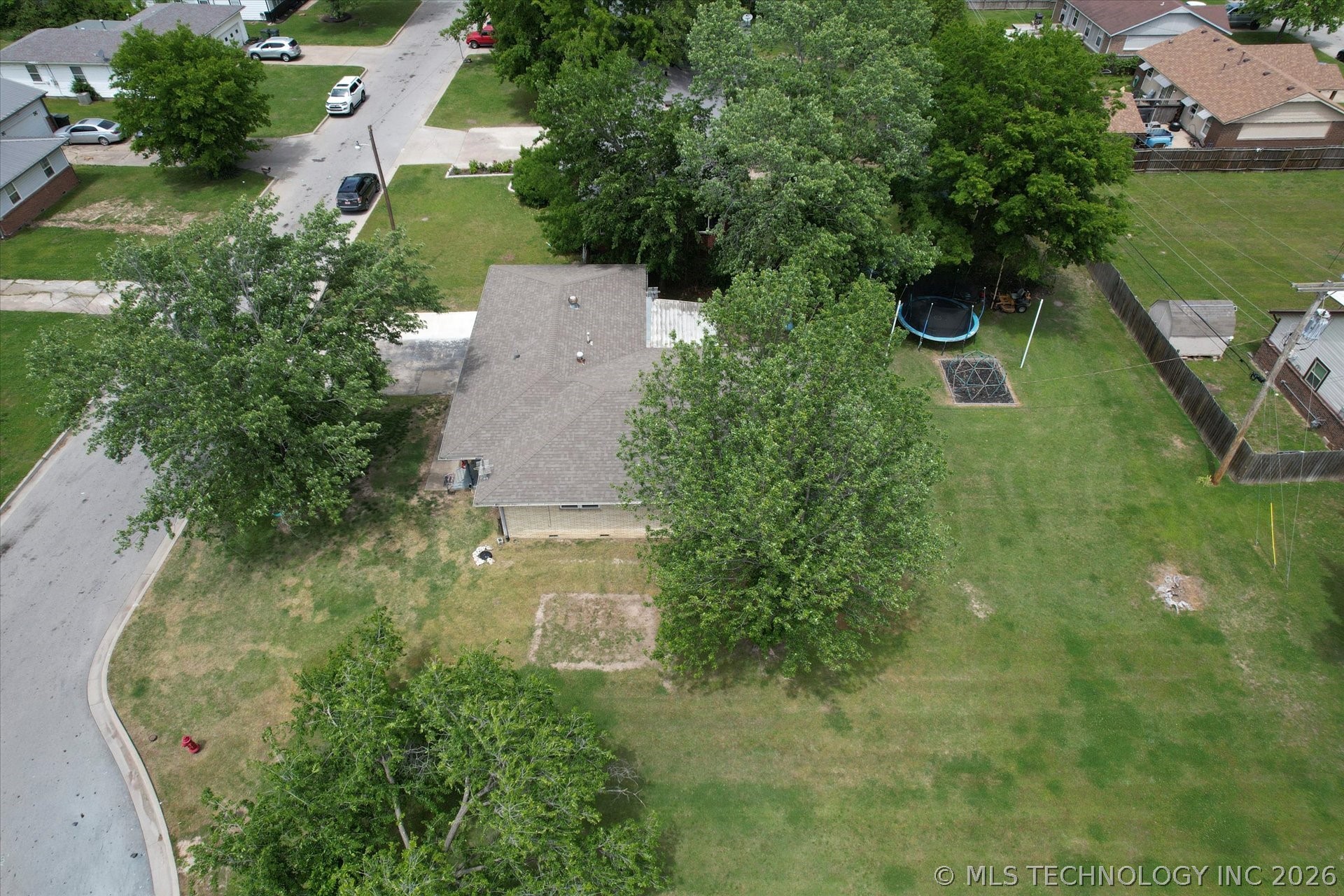 1225 S Russell Street Skiatook OK 74070