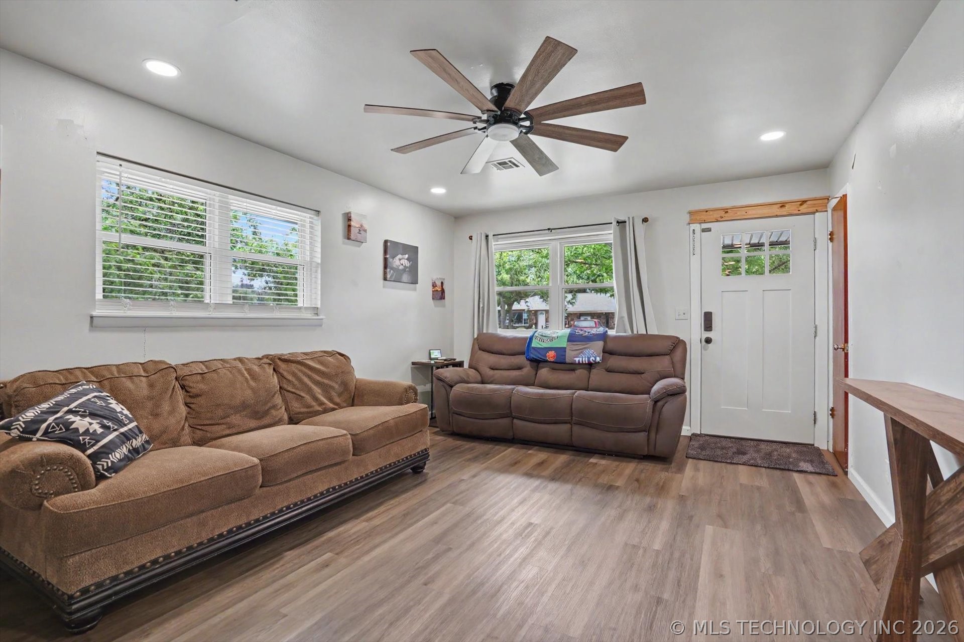 1225 S Russell Street Skiatook OK 74070
