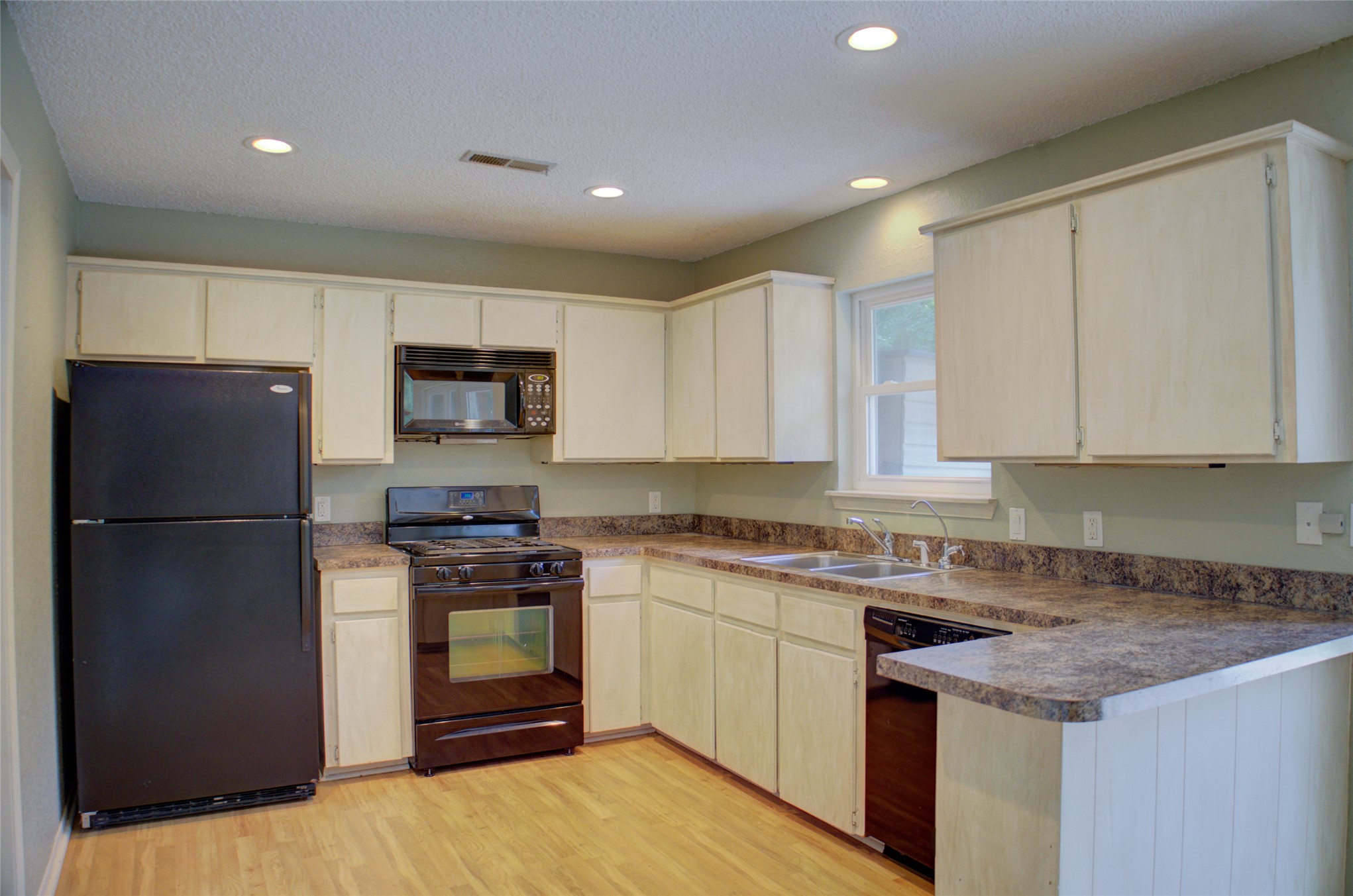 7501 S Juniper Place Broken Arrow OK 74011