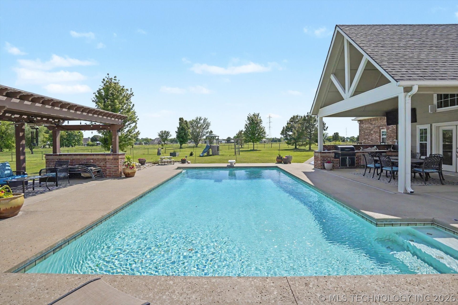 2406 E Fairfield Court Oologah OK 74053