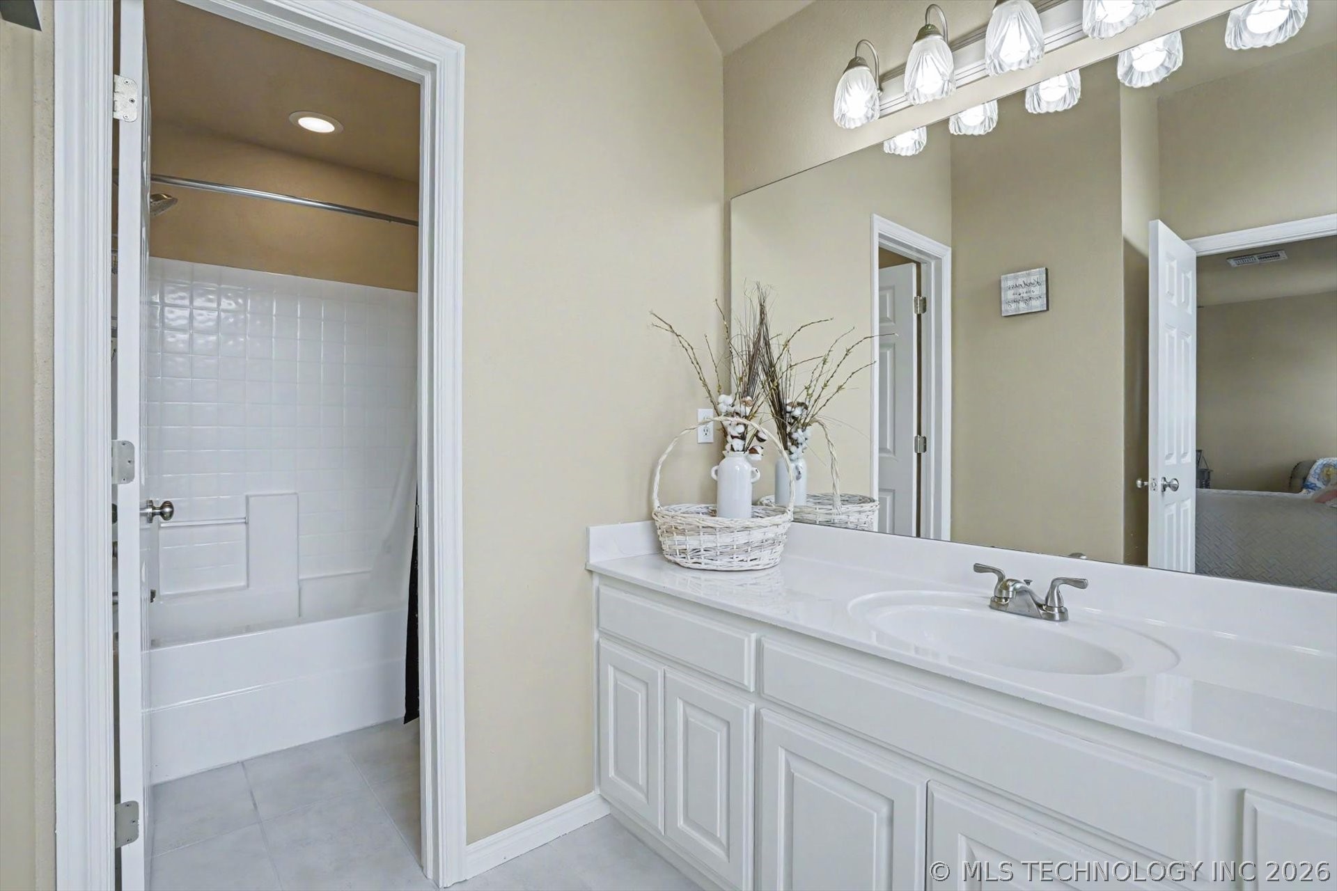 2406 E Fairfield Court Oologah OK 74053