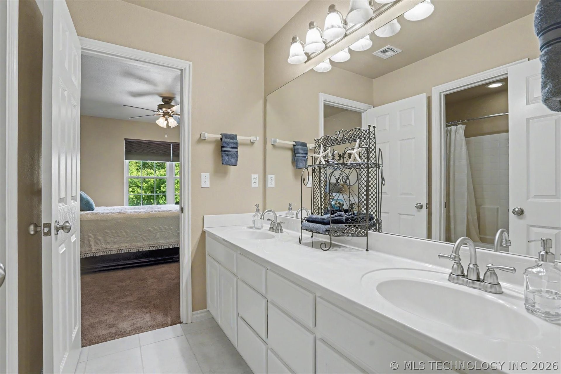 2406 E Fairfield Court Oologah OK 74053