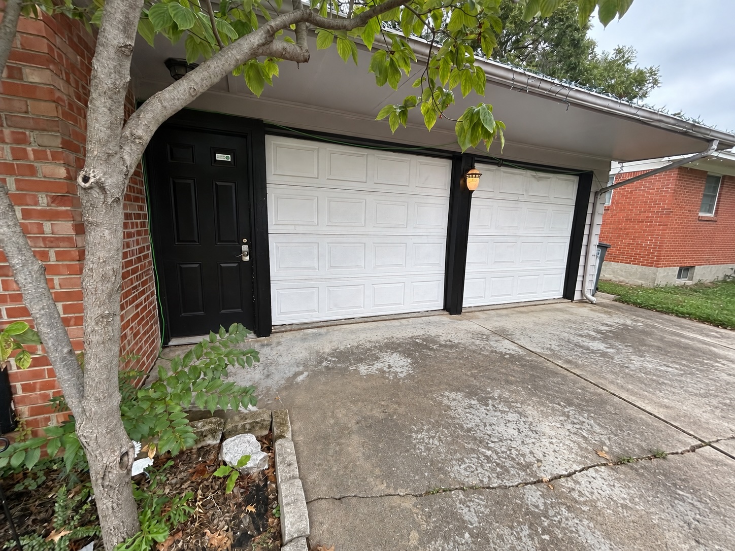 5138 S Birmingham Place E Tulsa OK 74105