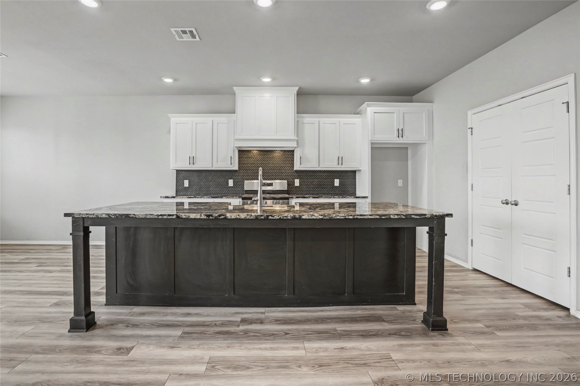 711 W 53rd Place Sand Springs OK 74063