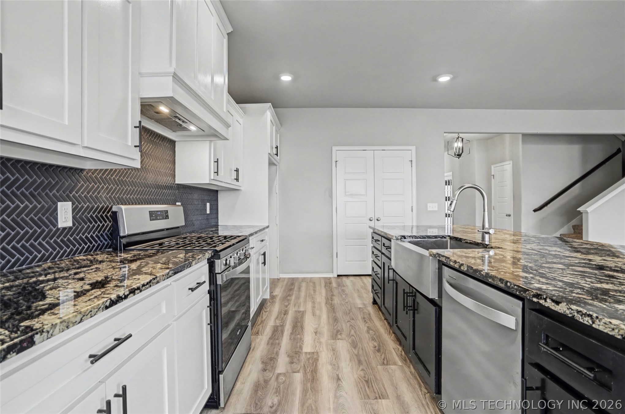 711 W 53rd Place Sand Springs OK 74063
