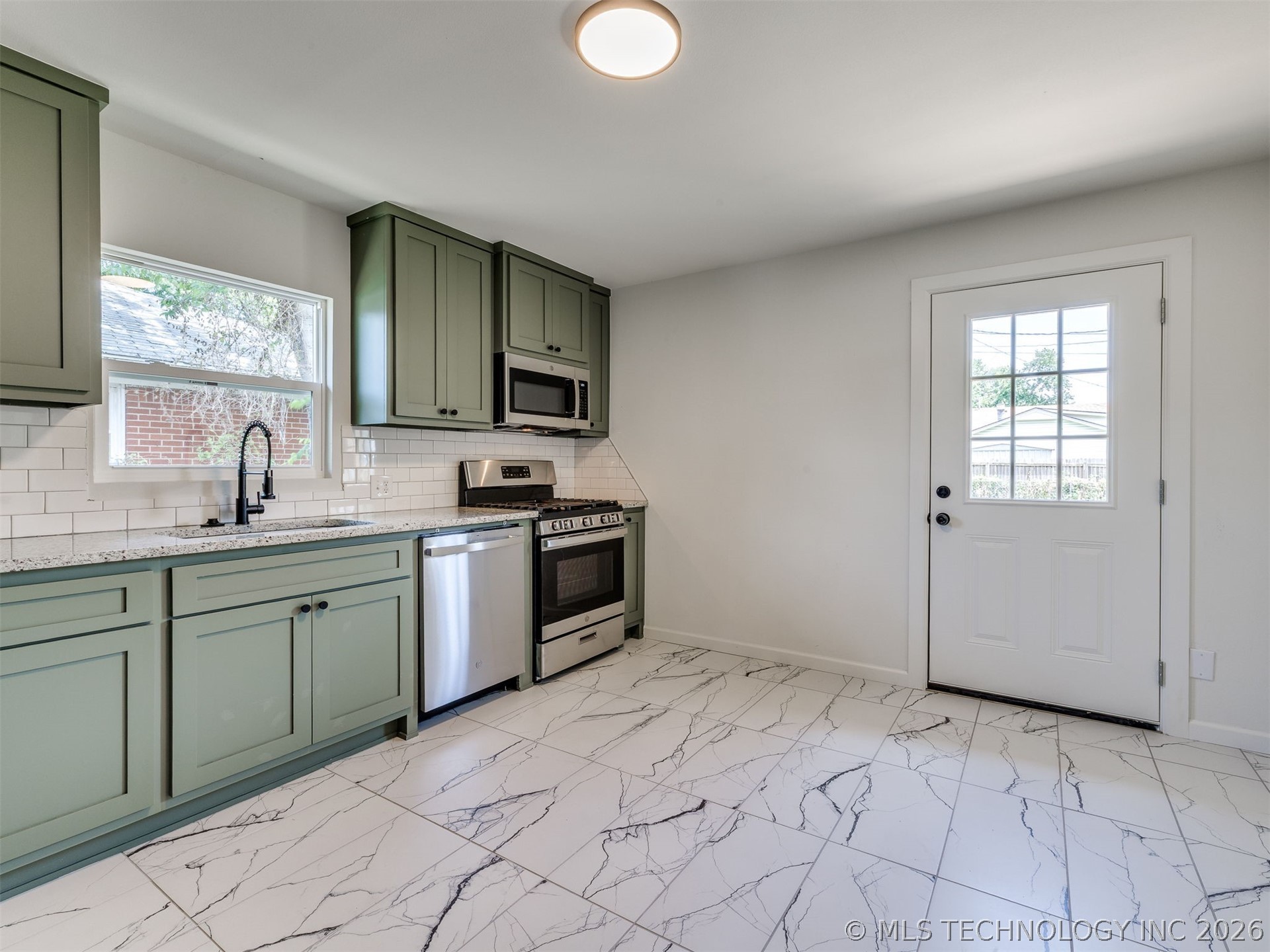 109 S 107th Eastavenue Tulsa OK 74128