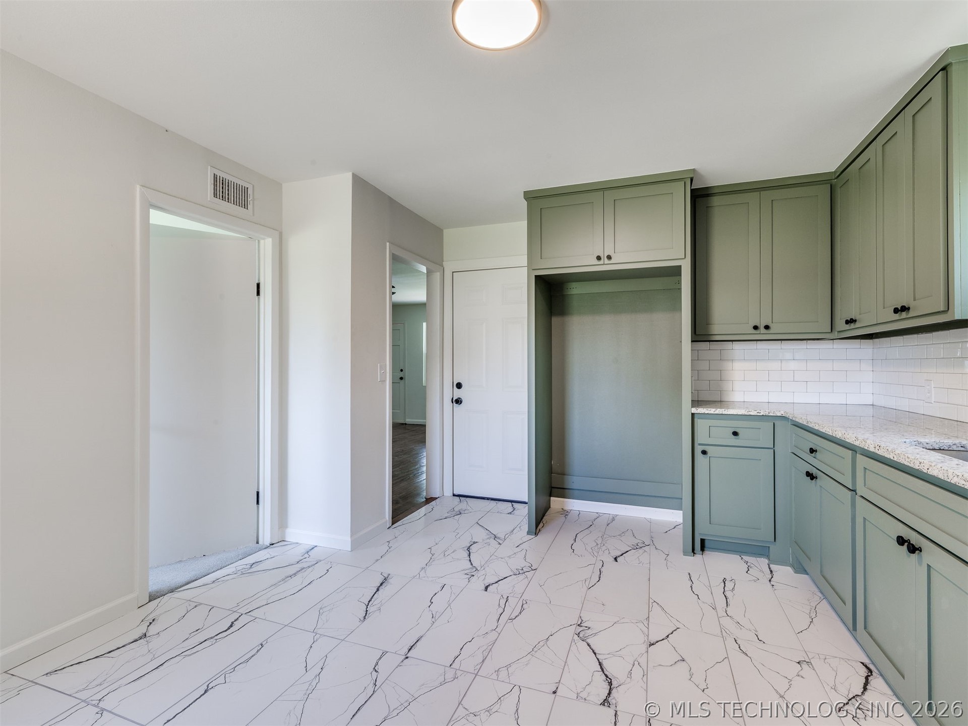 109 S 107th Eastavenue Tulsa OK 74128
