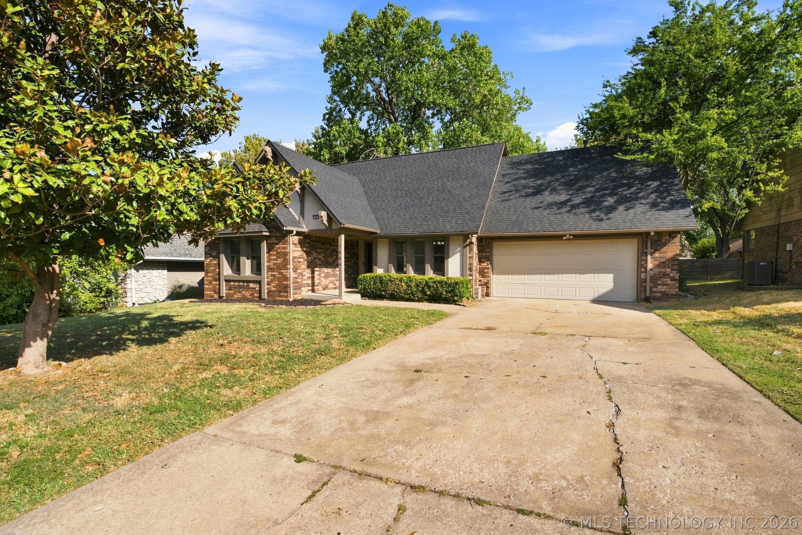 1604 W Pittsburg Street Broken Arrow OK 74012