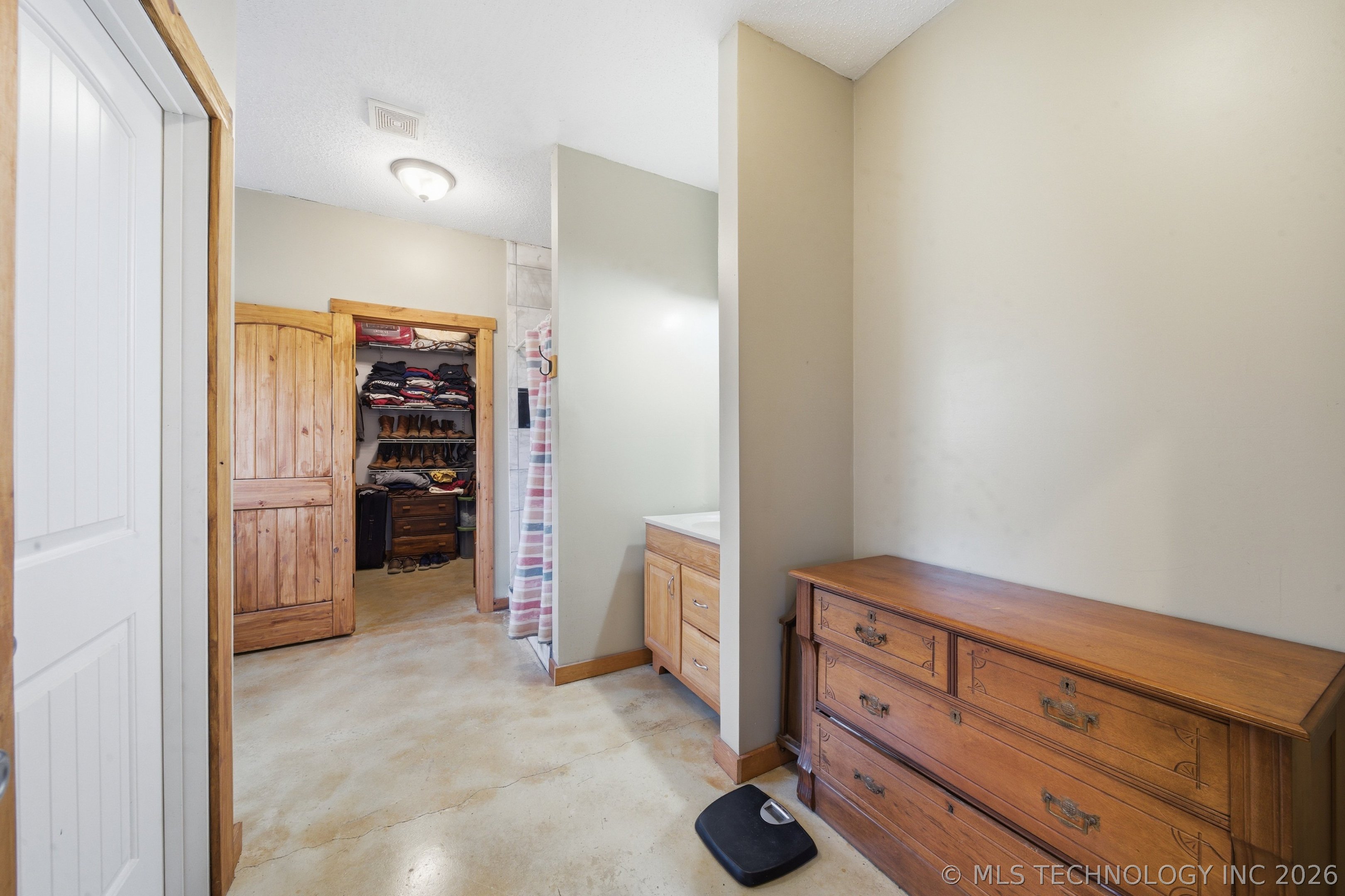 5929 E 430 Road Adair OK 74330
