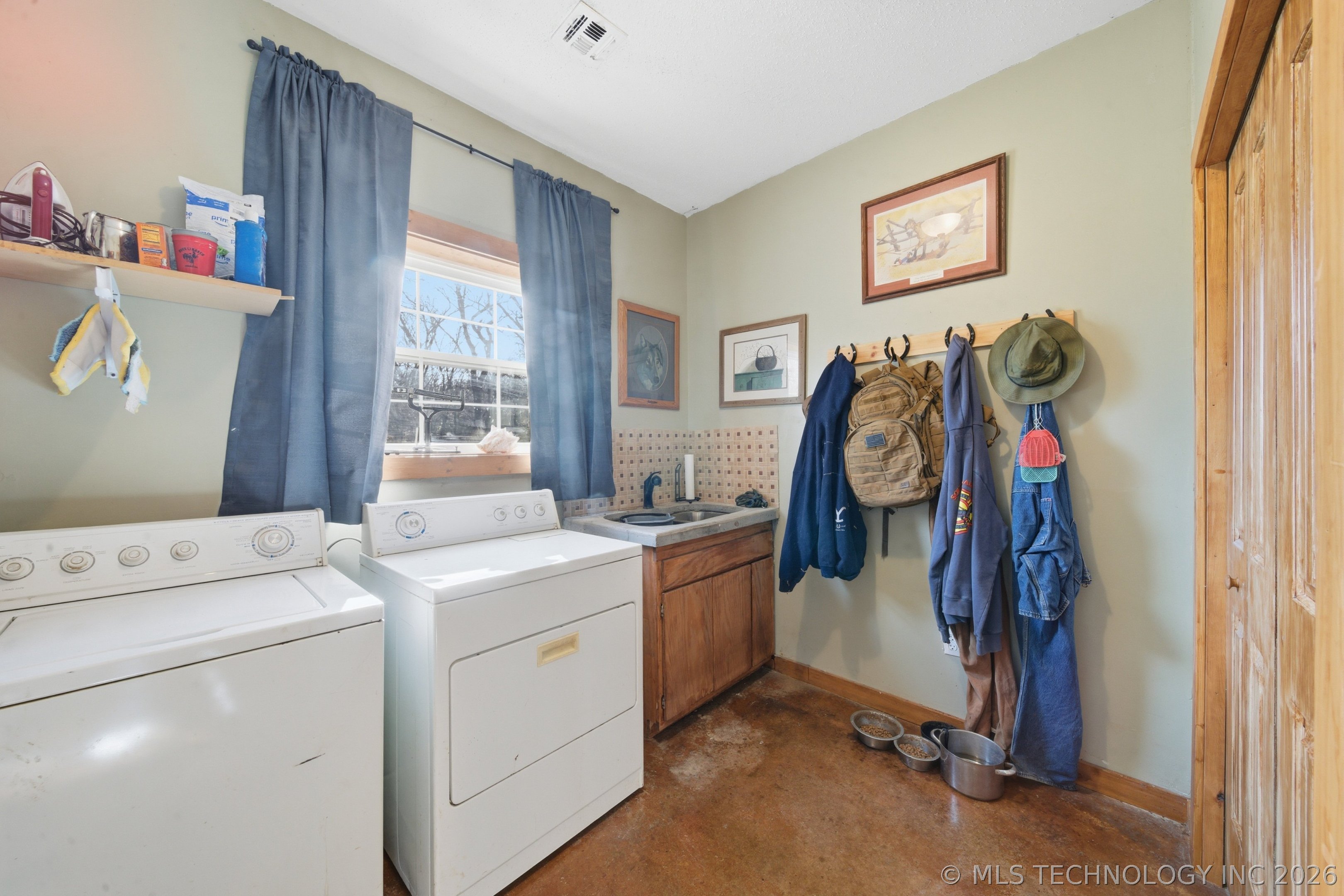 5929 E 430 Road Adair OK 74330