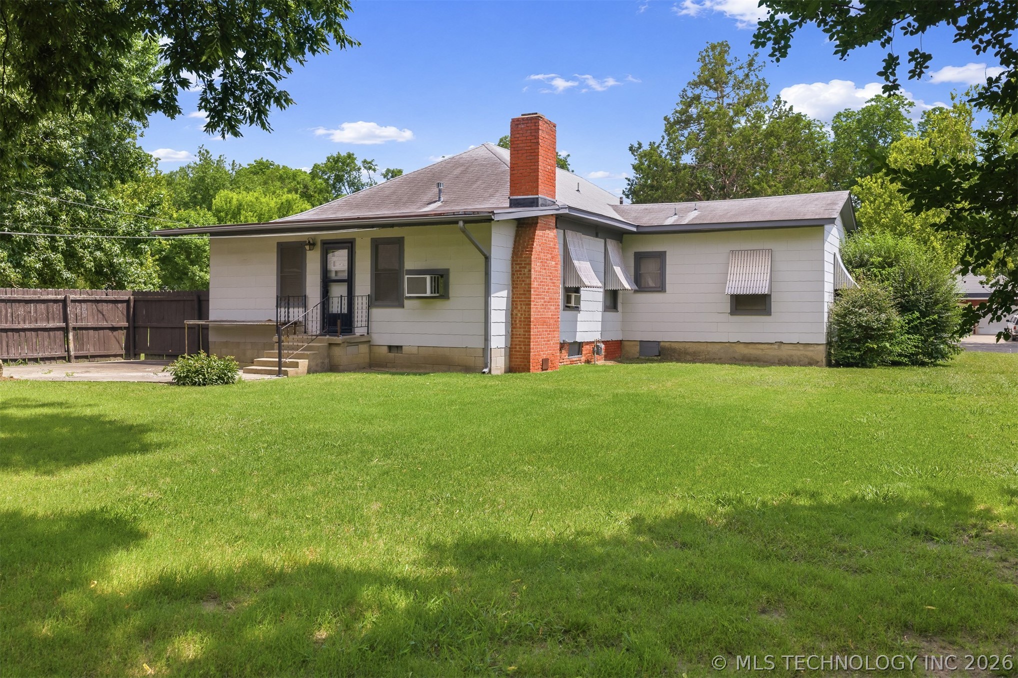1103 Stanley SW Ardmore OK 73401