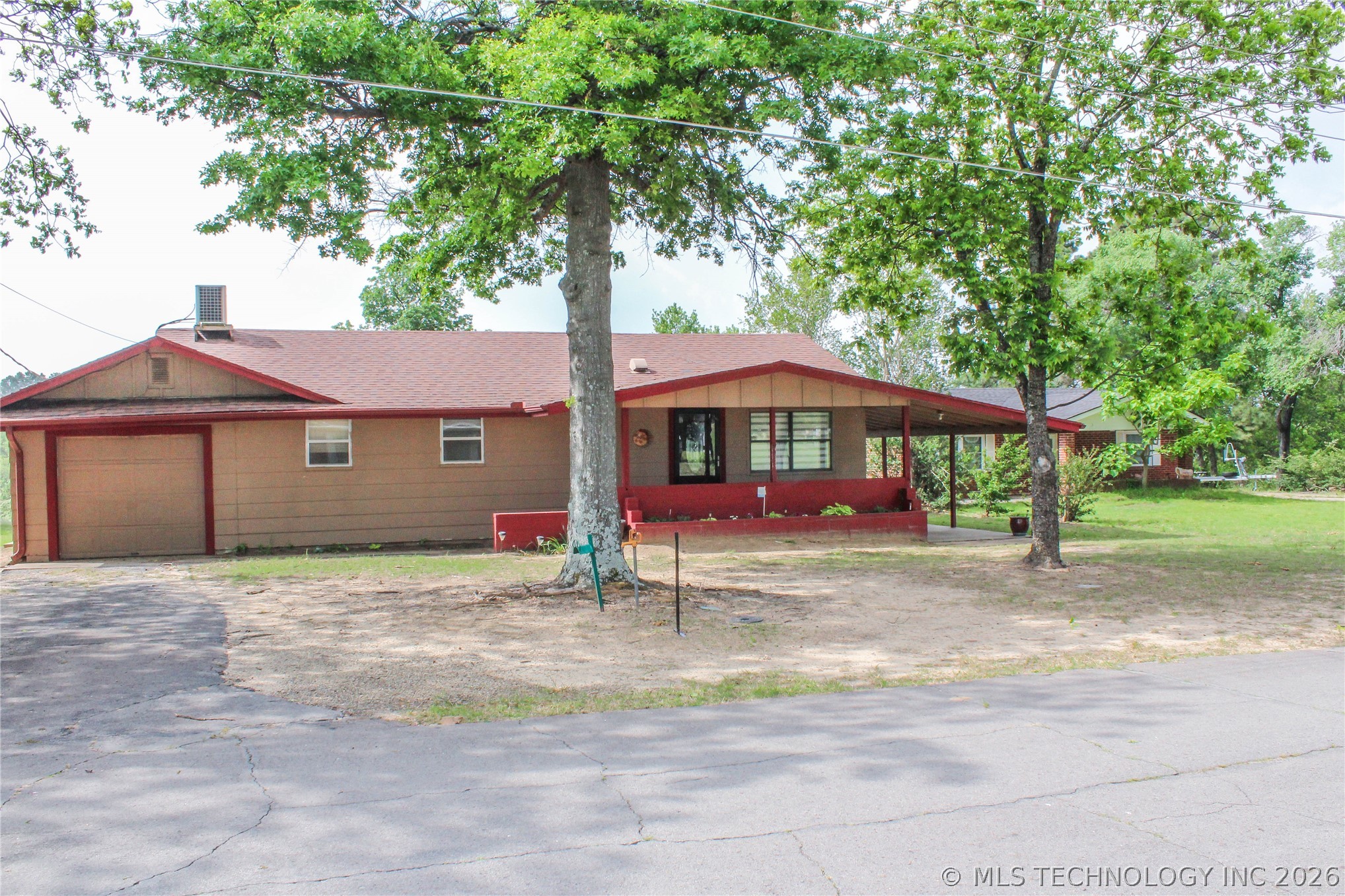417082 E 1143 Road Checotah OK 74426