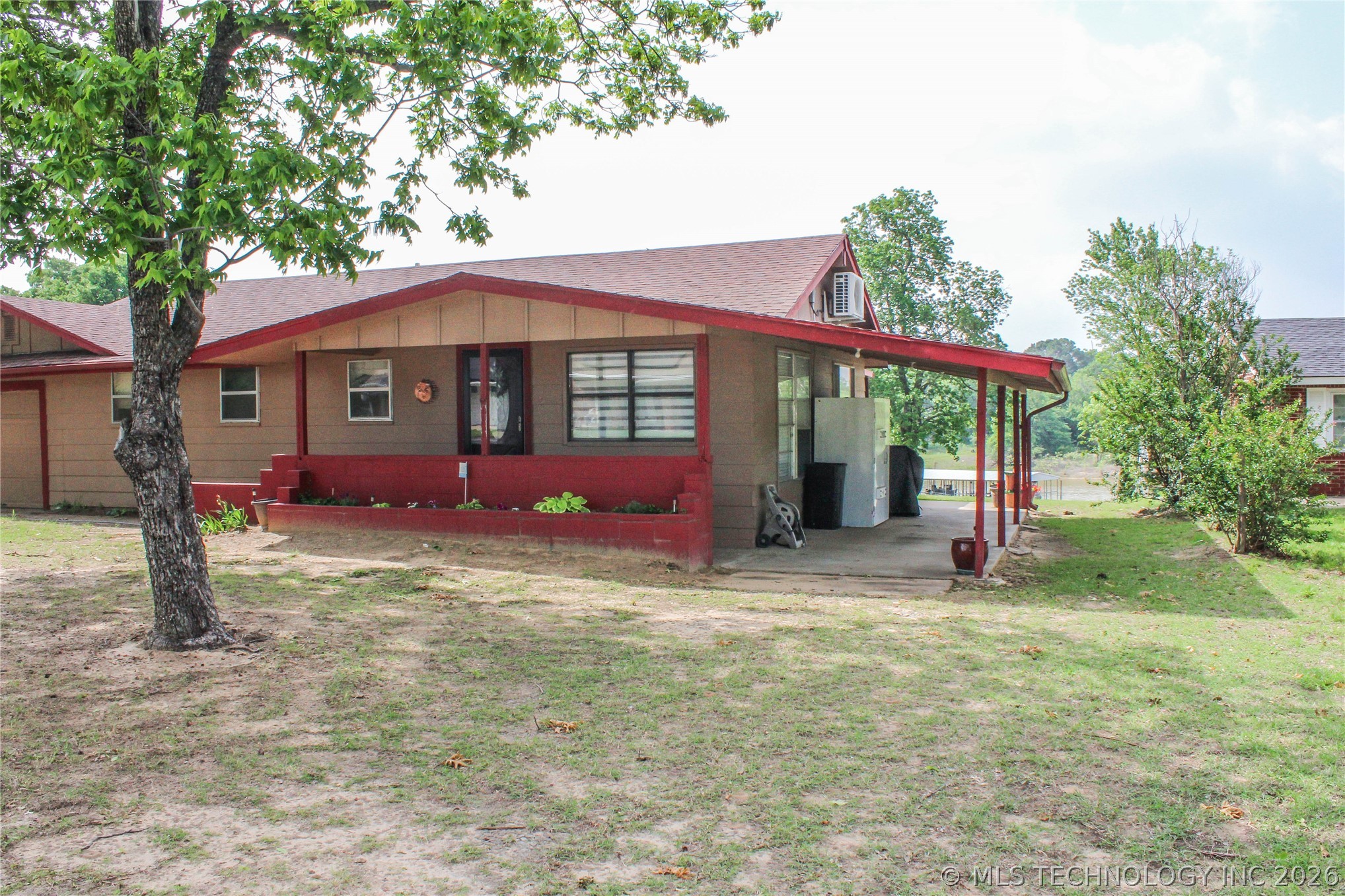 417082 E 1143 Road Checotah OK 74426