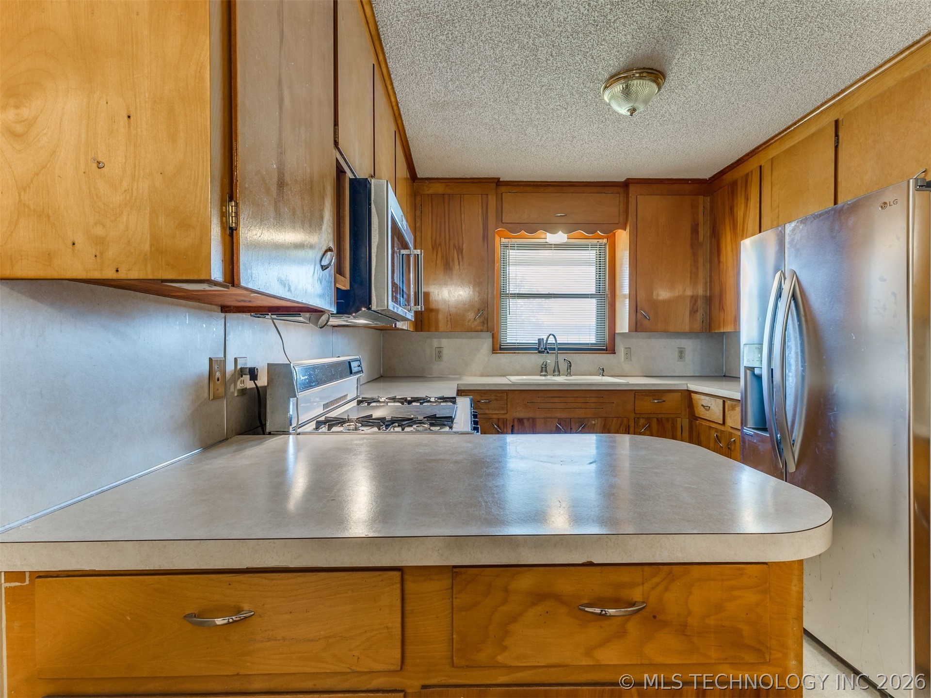 10909 E 5th Street Tulsa OK 74128
