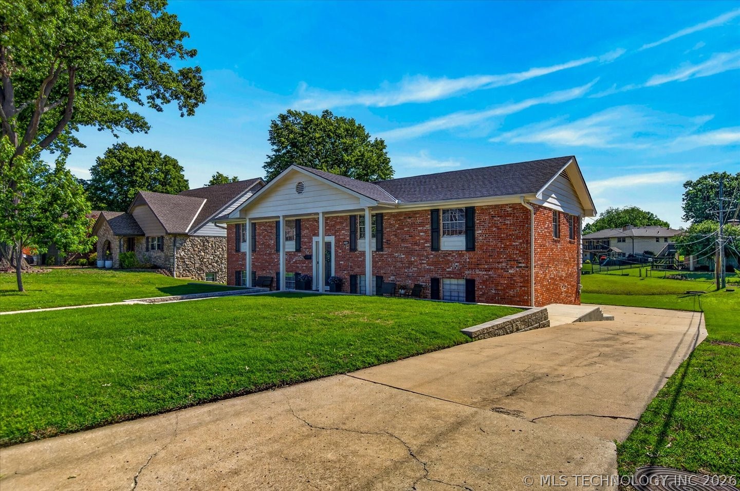 1048 SE Greystone Avenue Bartlesville OK 74006