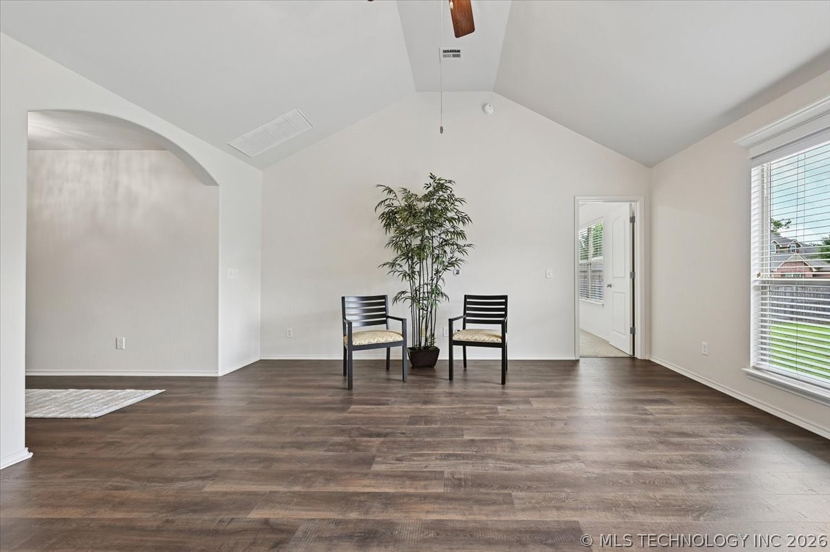 2425 S Oak Avenue Broken Arrow OK 74012