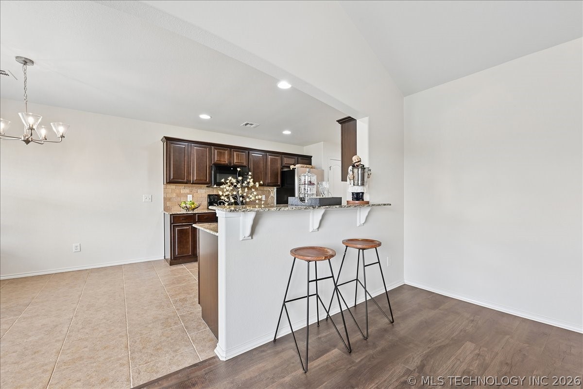 2425 S Oak Avenue Broken Arrow OK 74012