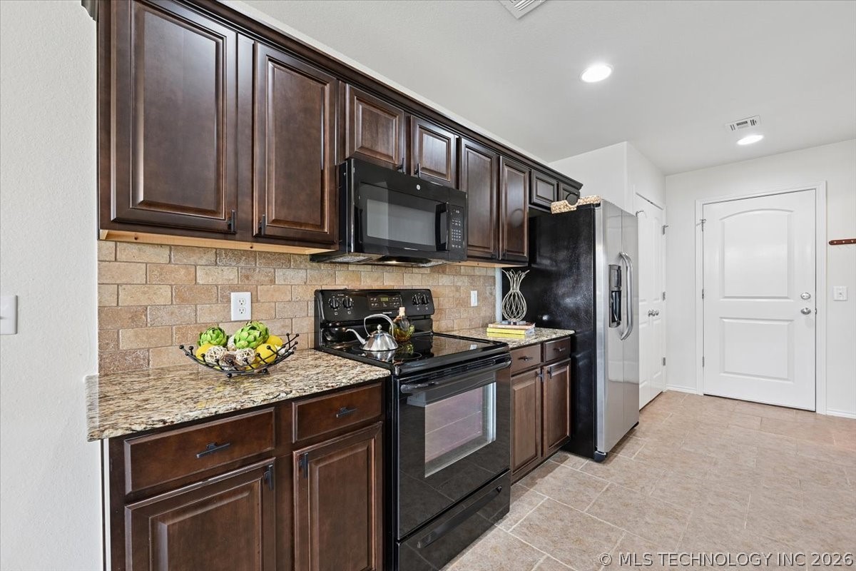 2425 S Oak Avenue Broken Arrow OK 74012